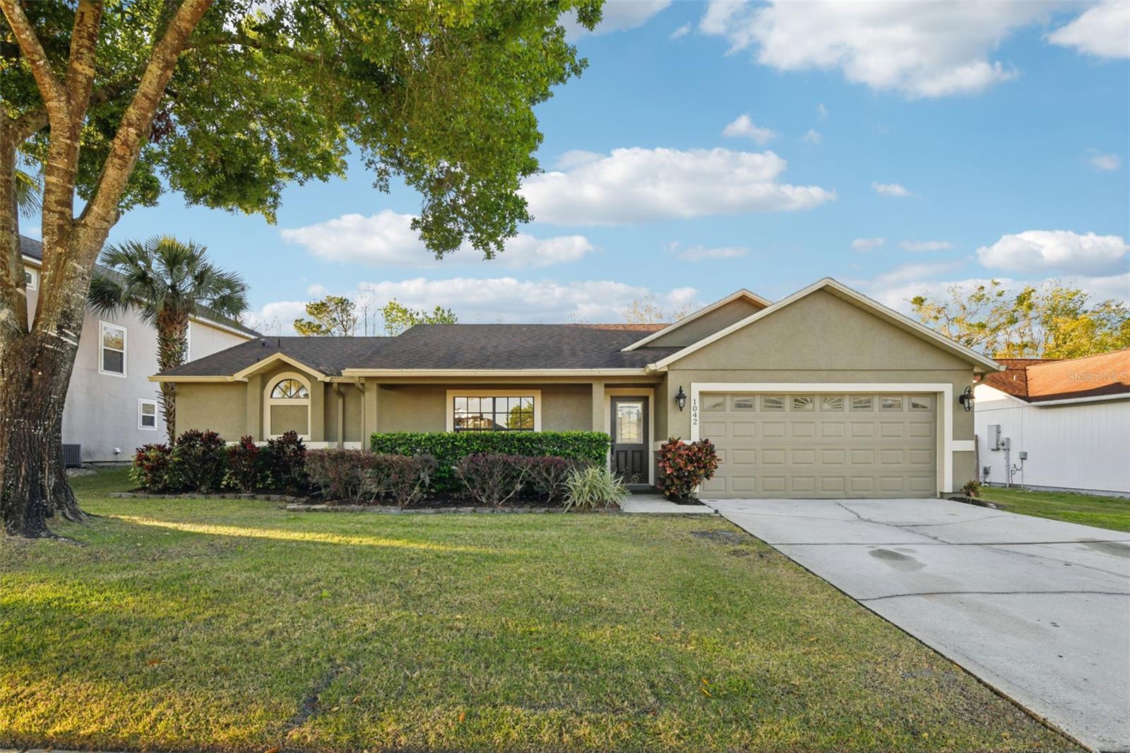 1042 Catfish Creek Ct Property Photo