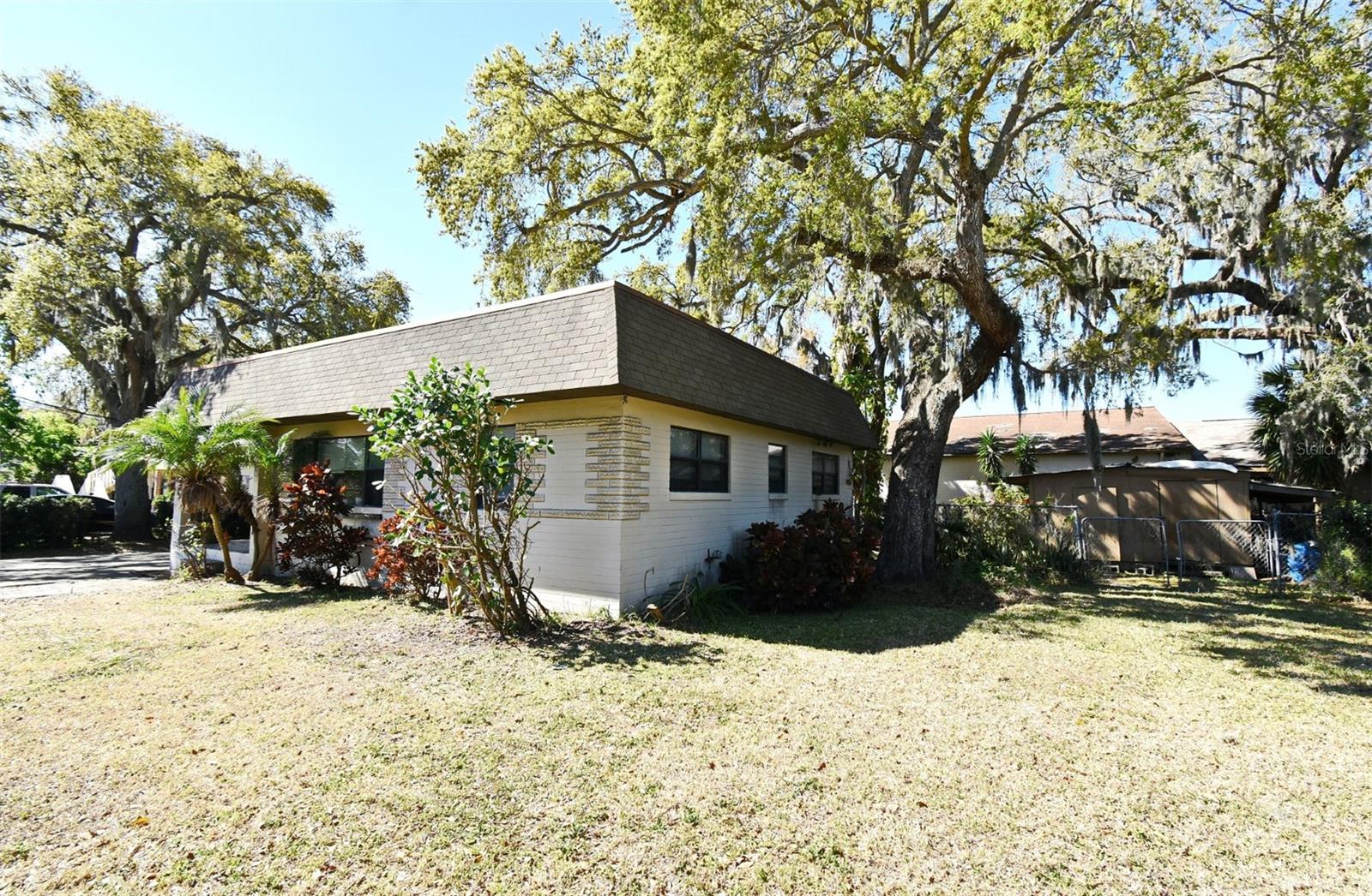 822 State Ave Property Photo 1