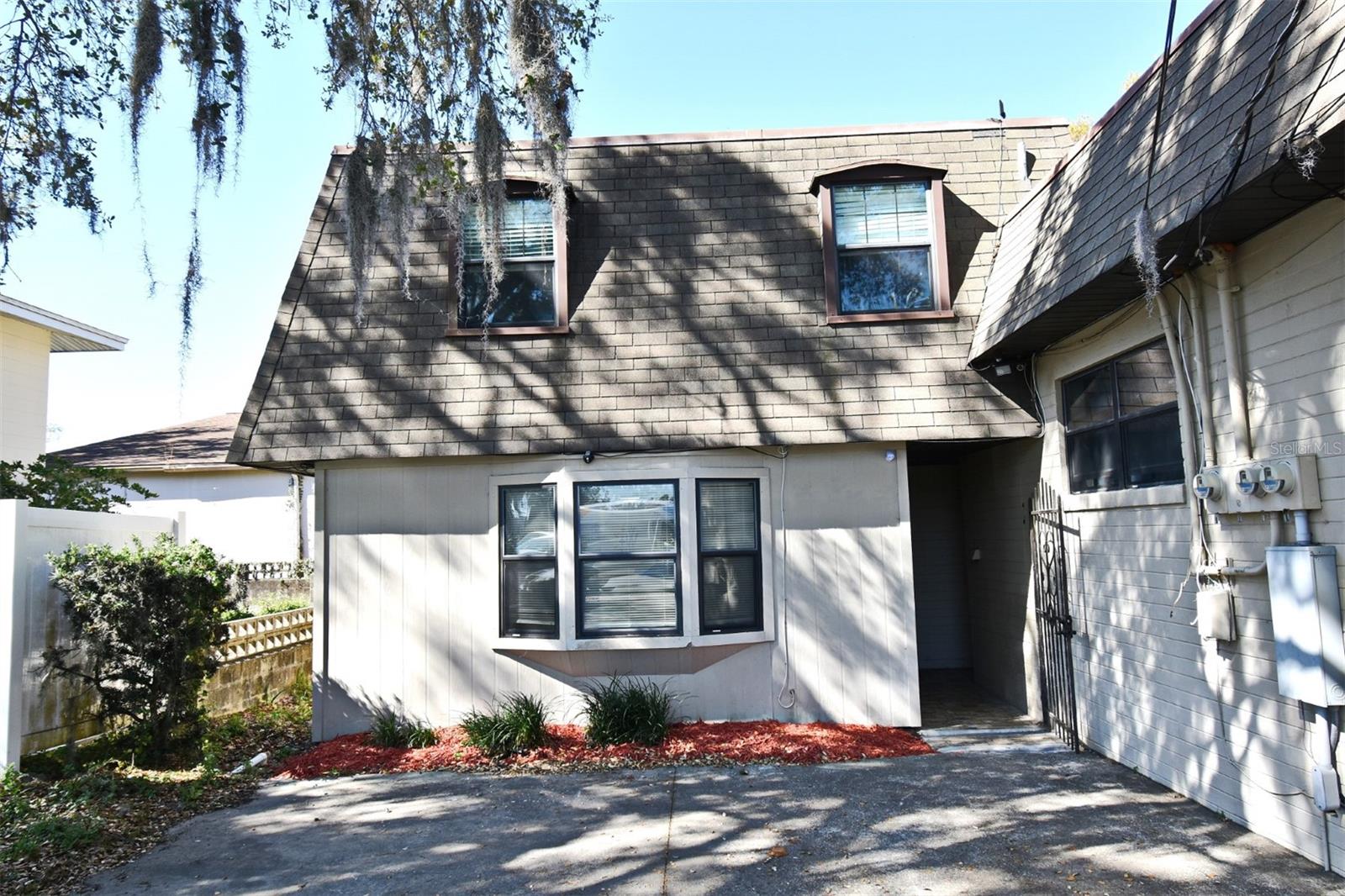 822 State Ave Property Photo 4