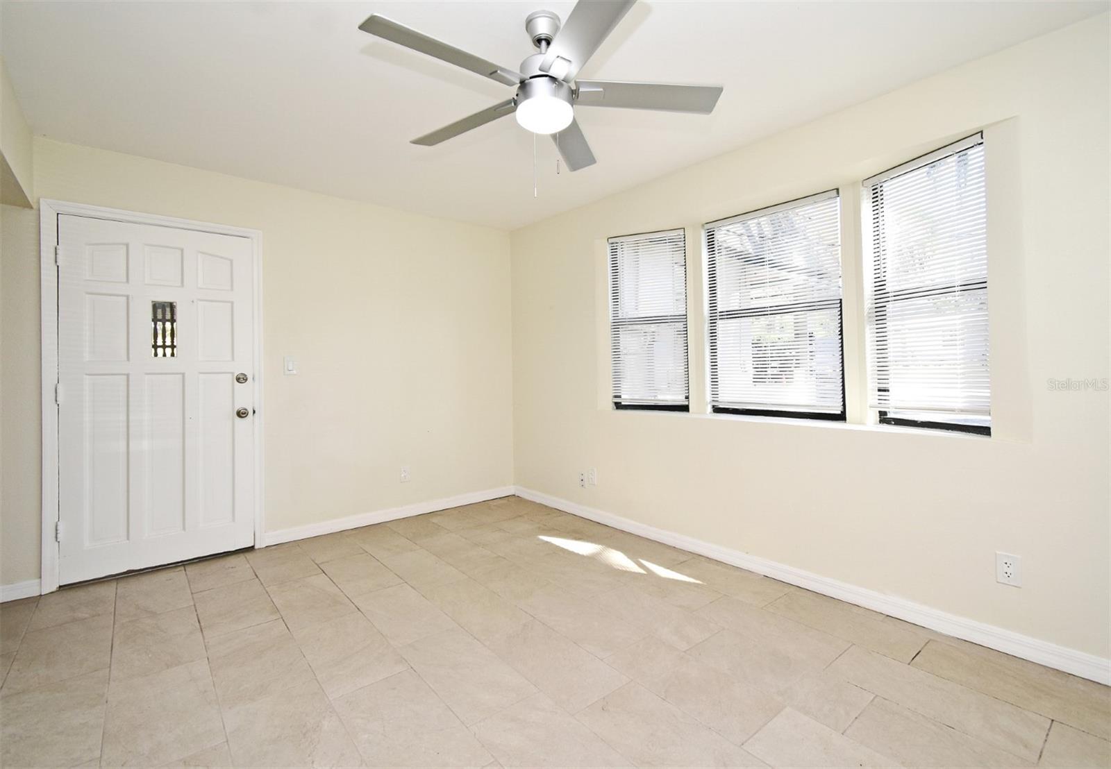 822 State Ave Property Photo 37