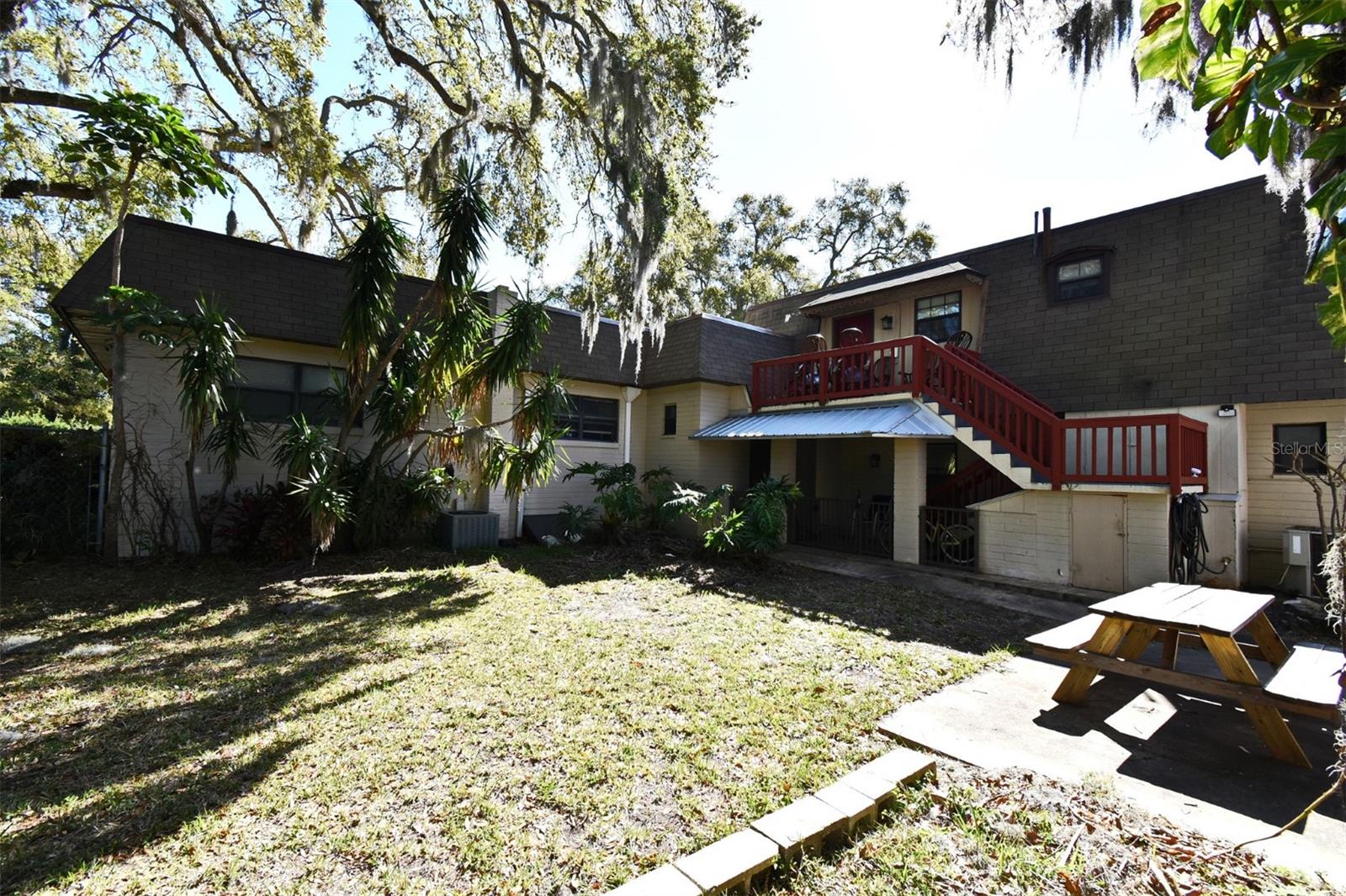 822 State Ave Property Photo 38