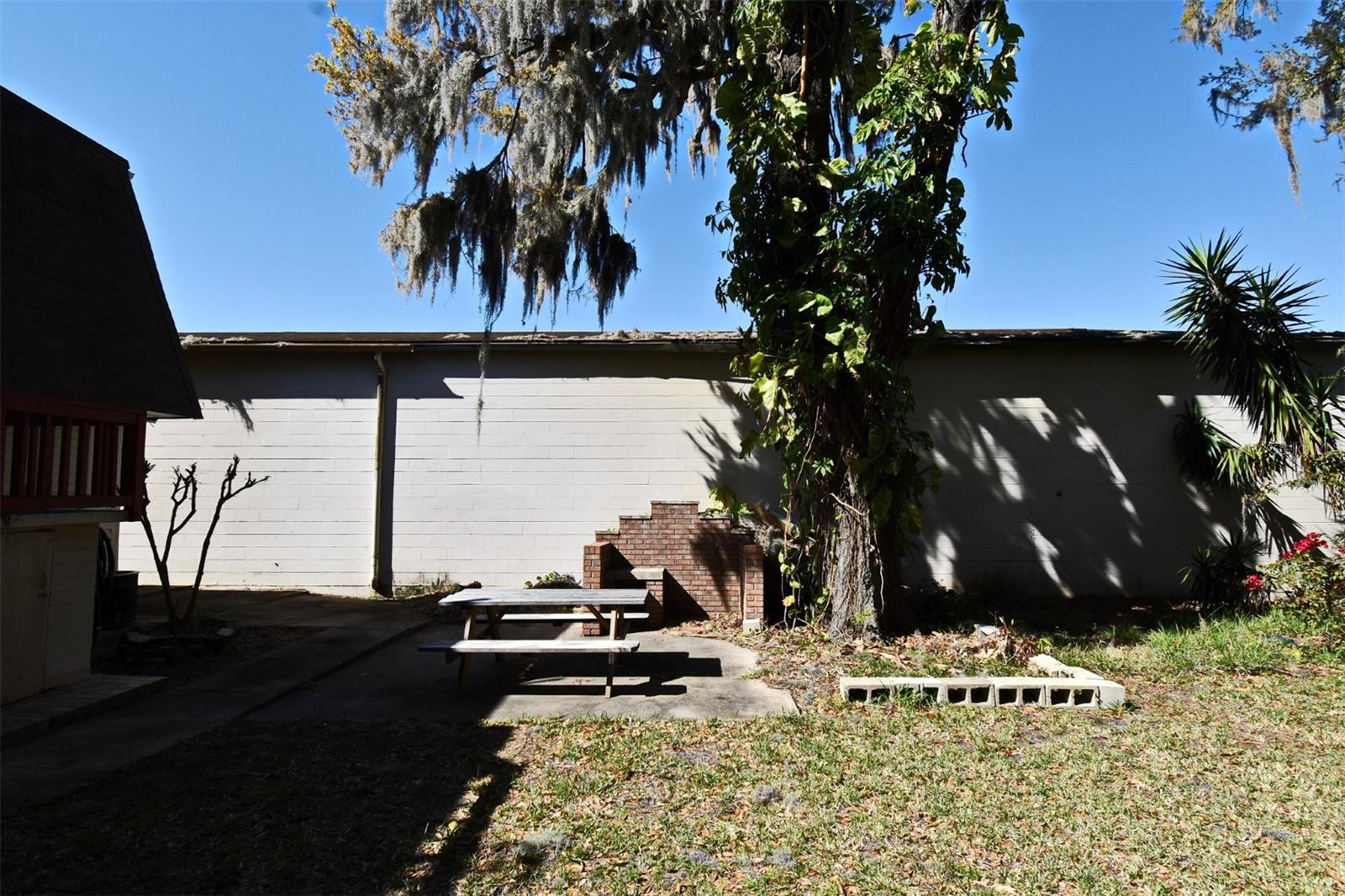 822 State Ave Property Photo 39