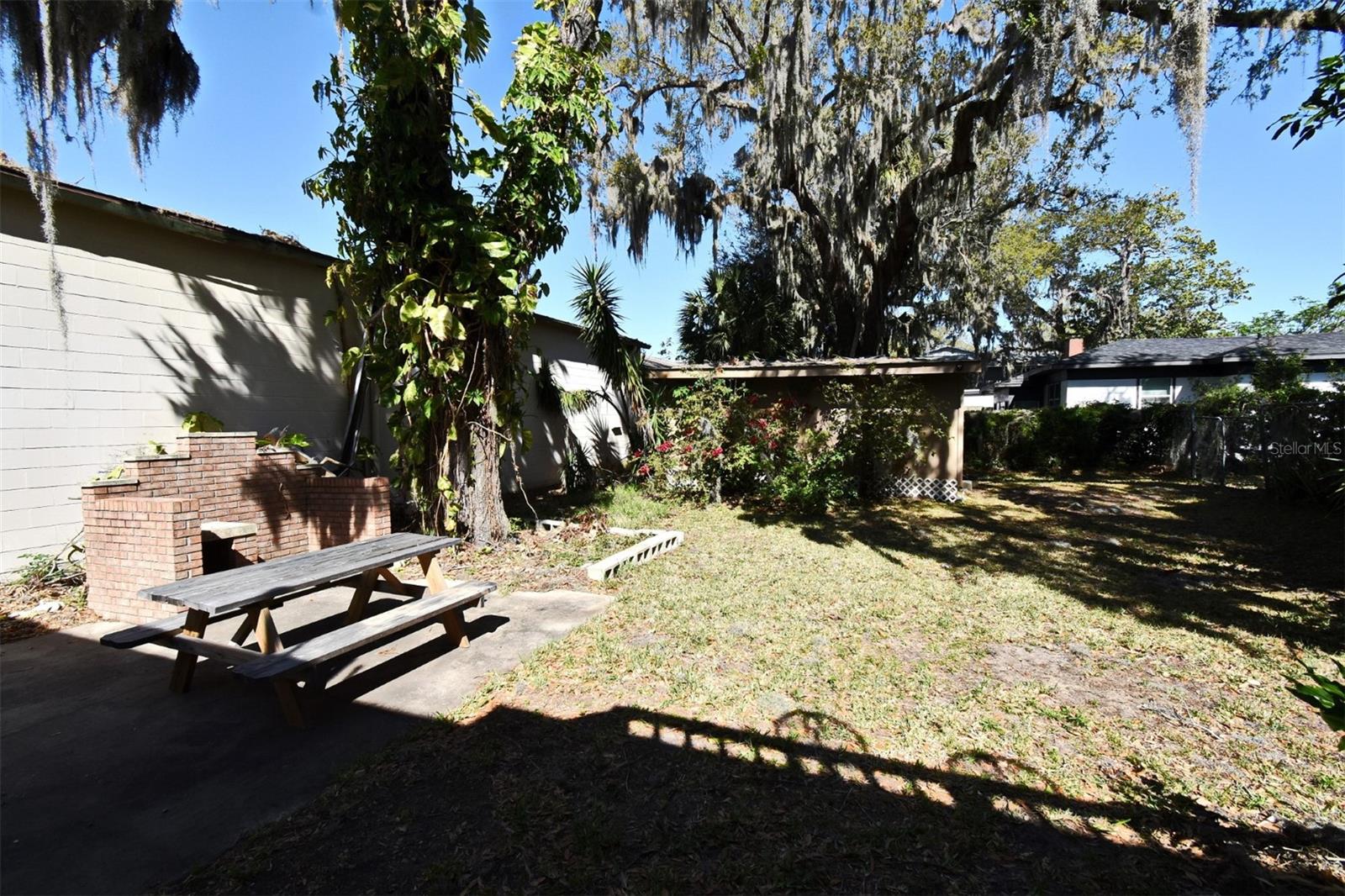 822 State Ave Property Photo 41