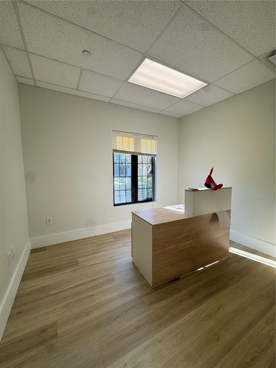 6052 Turkey Lake Rd #118 Property Photo 5