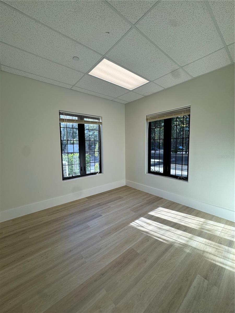 6052 Turkey Lake Rd #118 Property Photo 6
