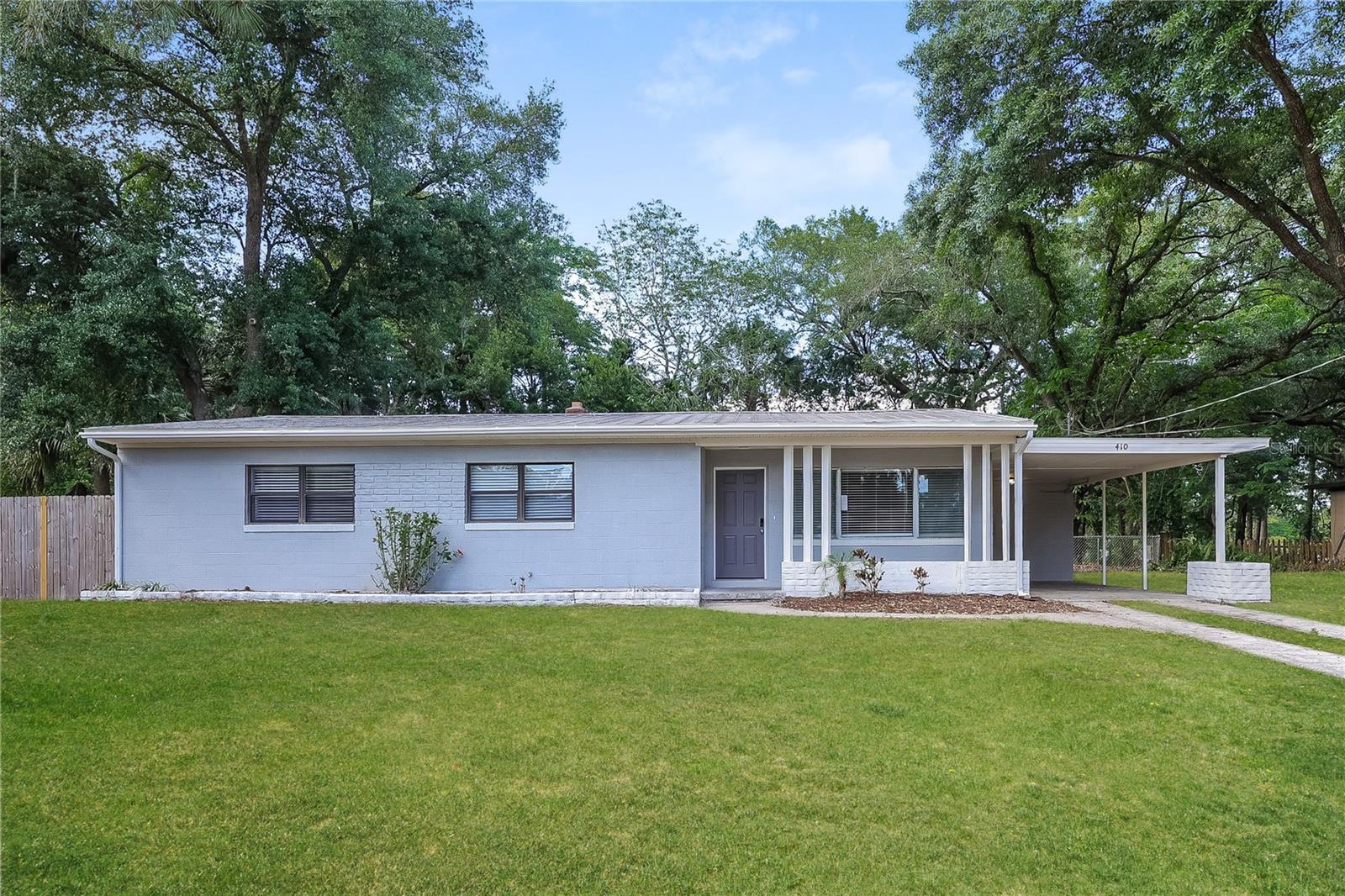 410 W Crystal Dr Property Photo