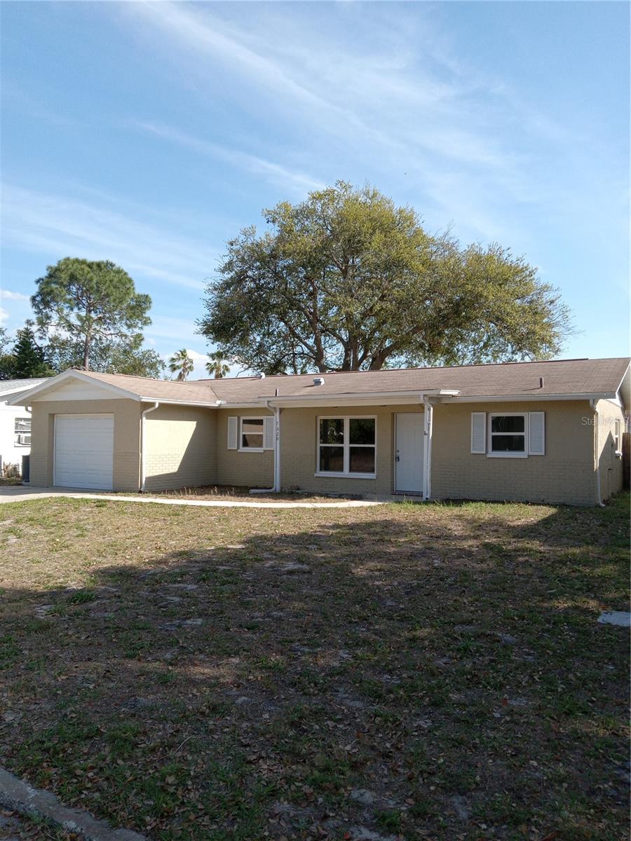 7620 Judith Cres Property Photo