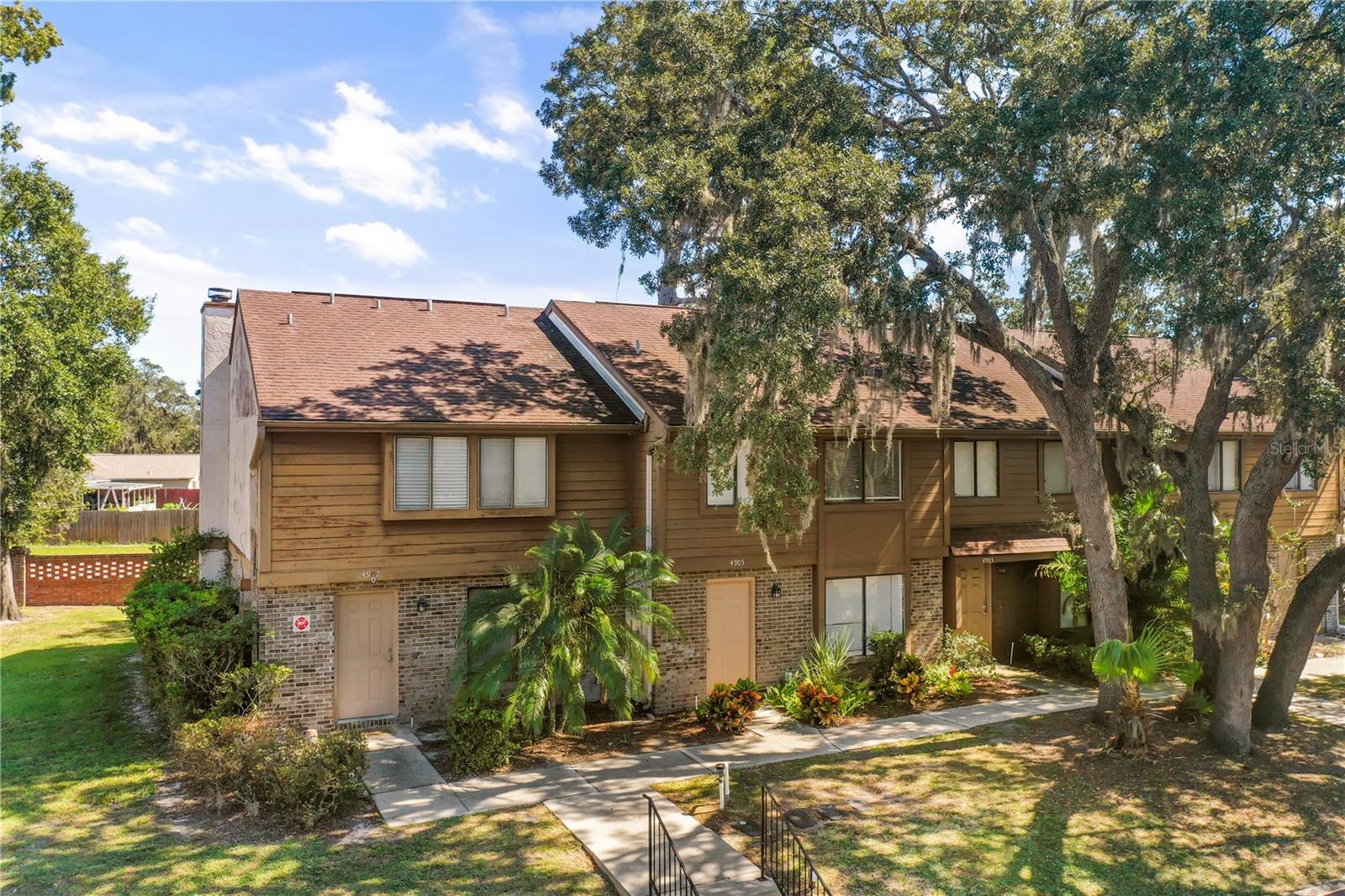 4907 Silver Oaks Vlg #d Property Photo