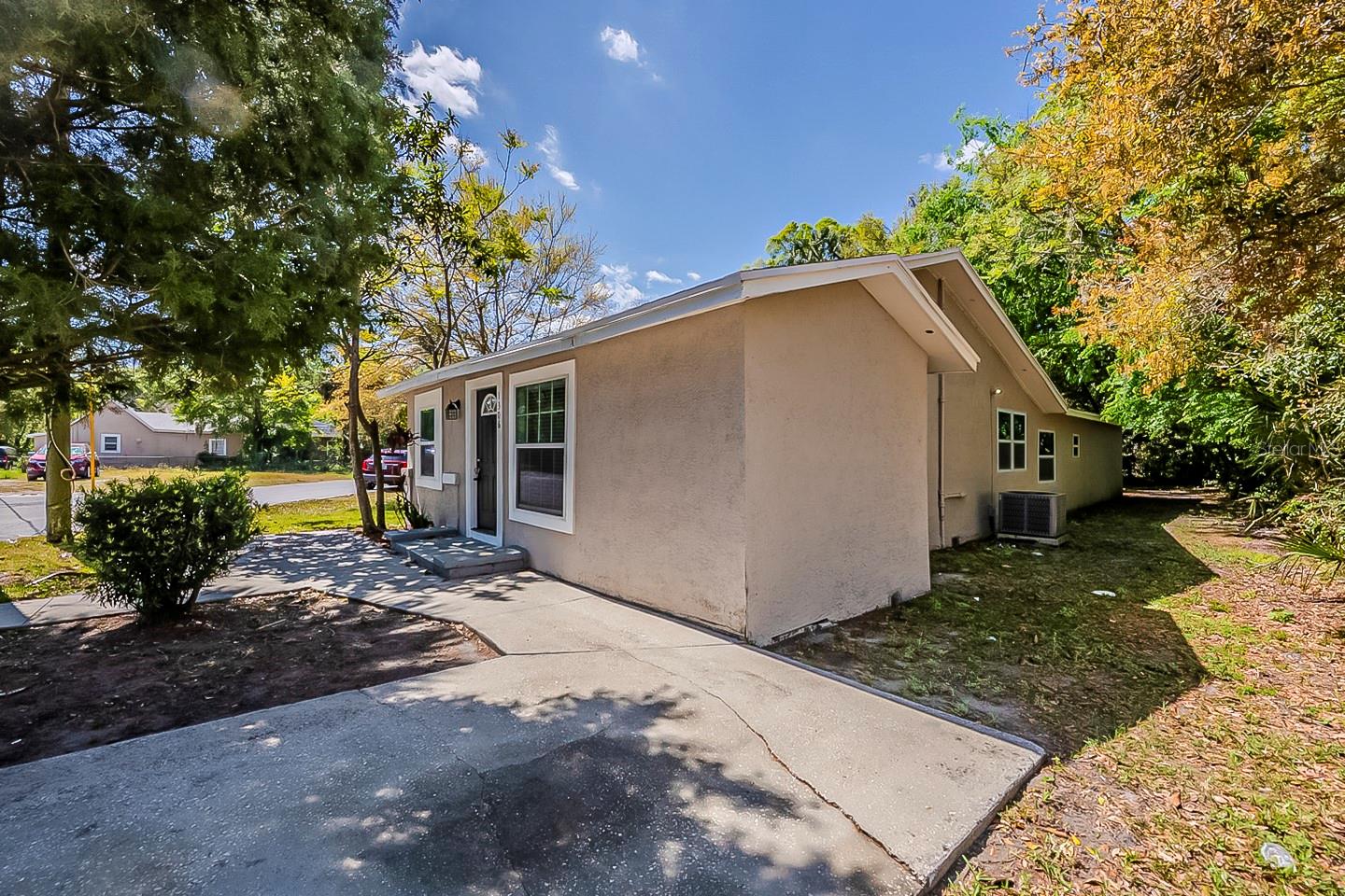 1306 Shepherd Ave Property Photo 5