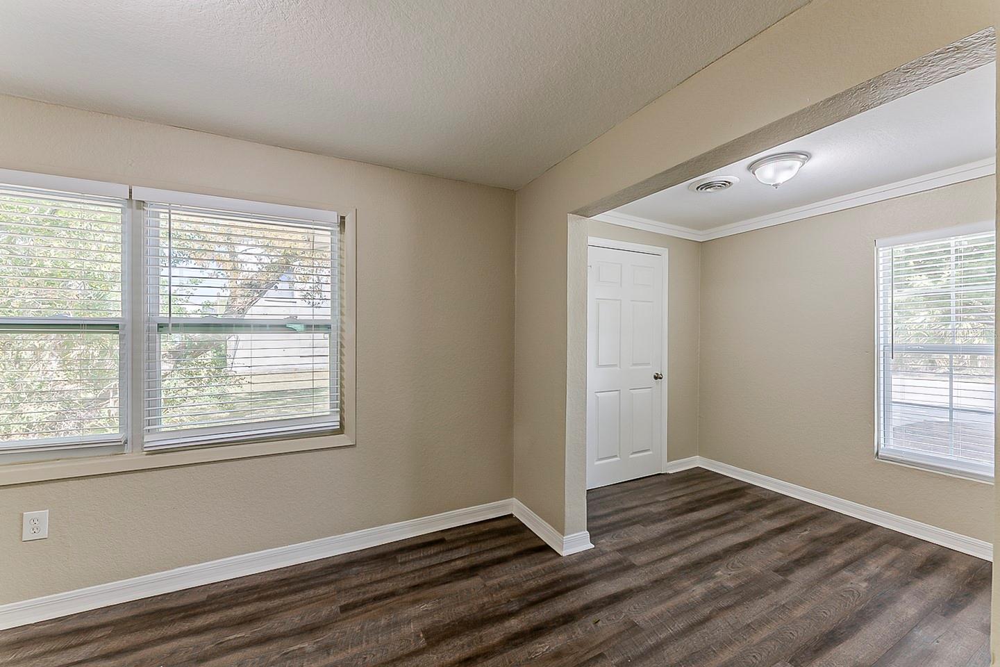 1306 Shepherd Ave Property Photo 19