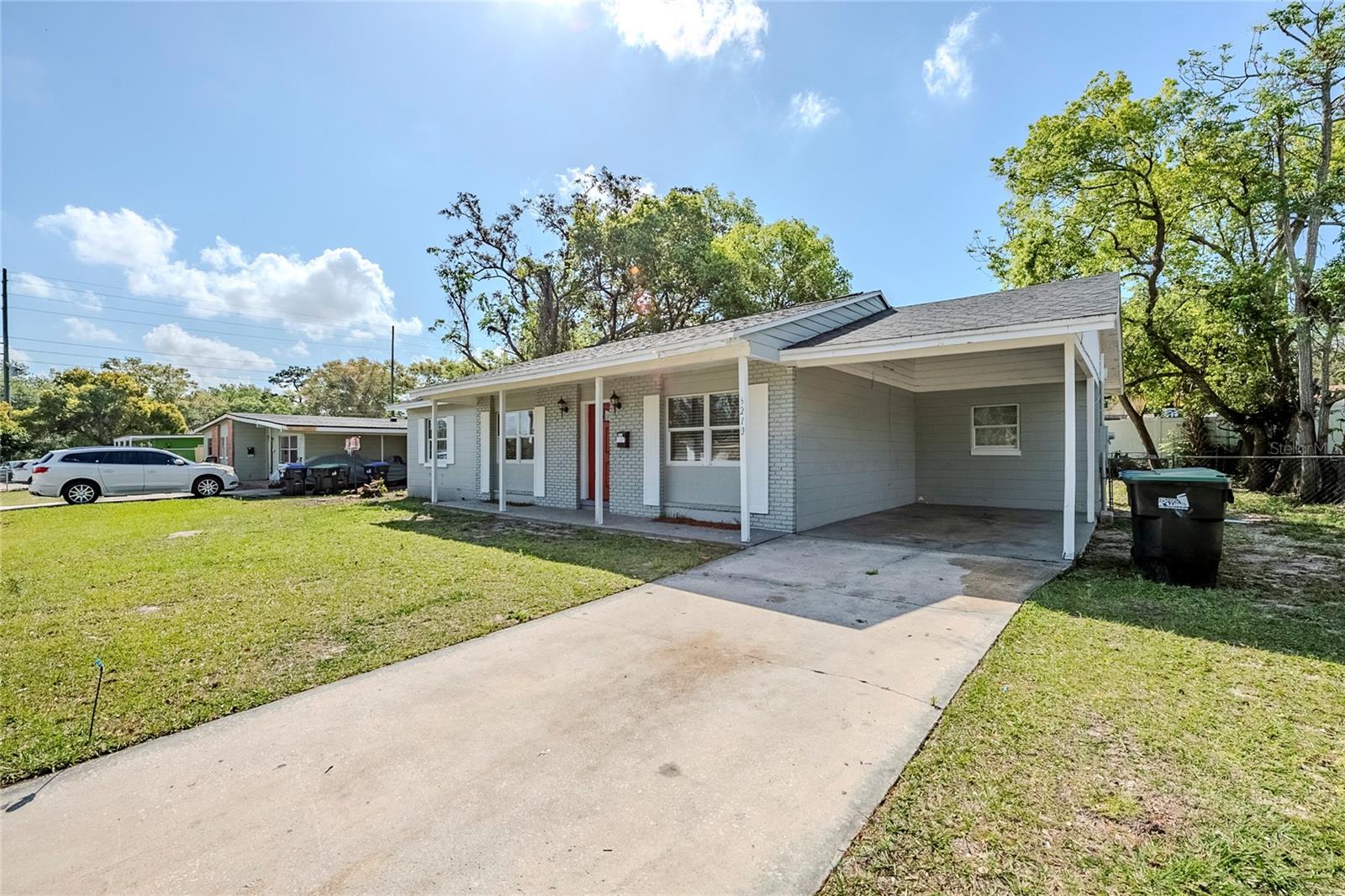 5210 Grandview Dr Property Photo 2