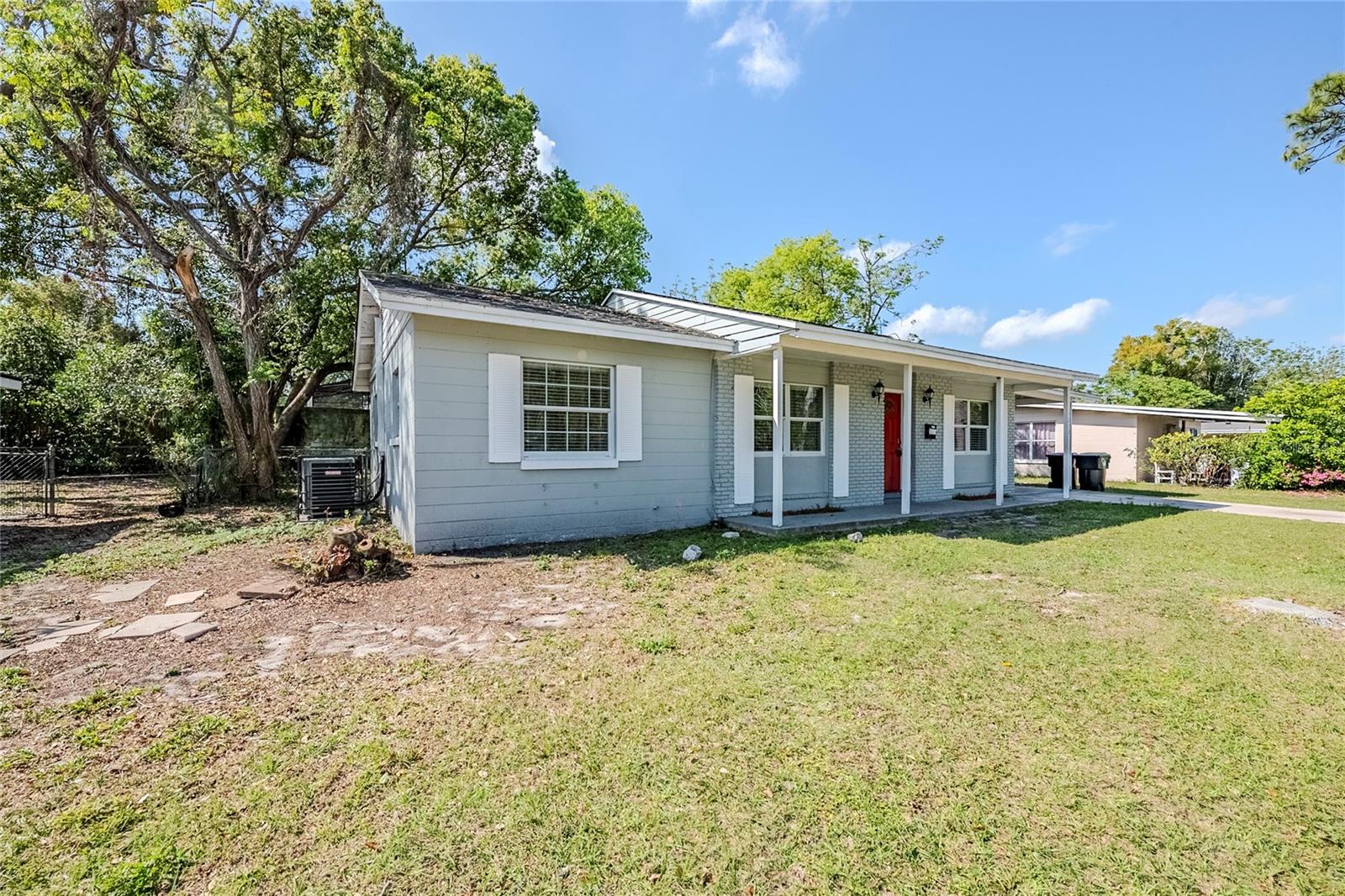 5210 Grandview Dr Property Photo 3