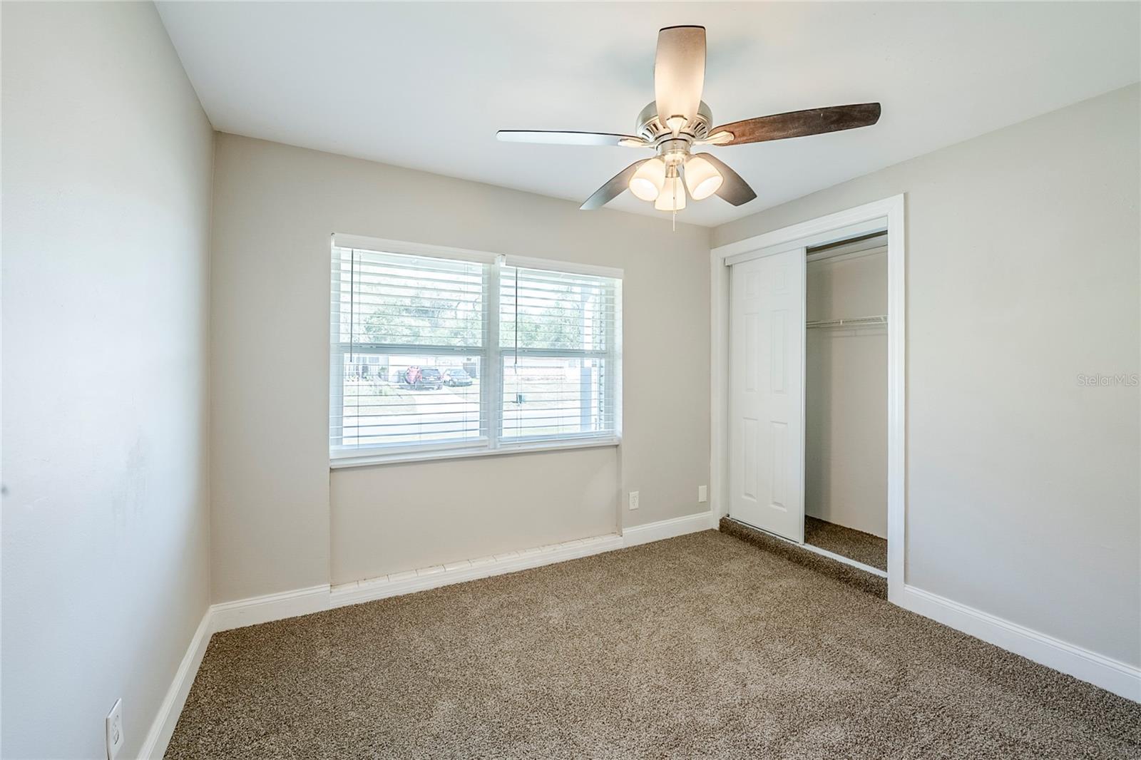 5210 Grandview Dr Property Photo 16