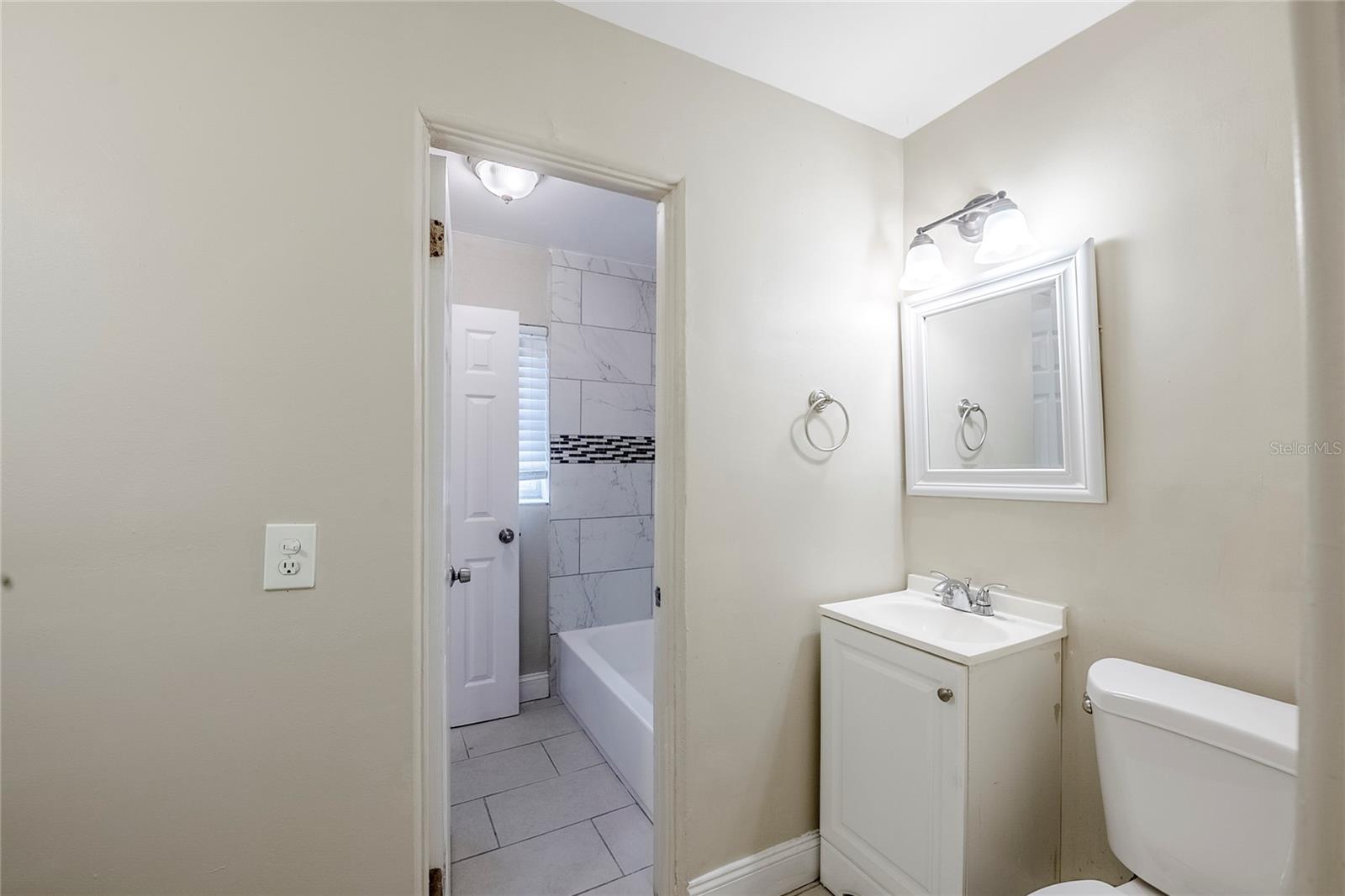 5210 Grandview Dr Property Photo 18