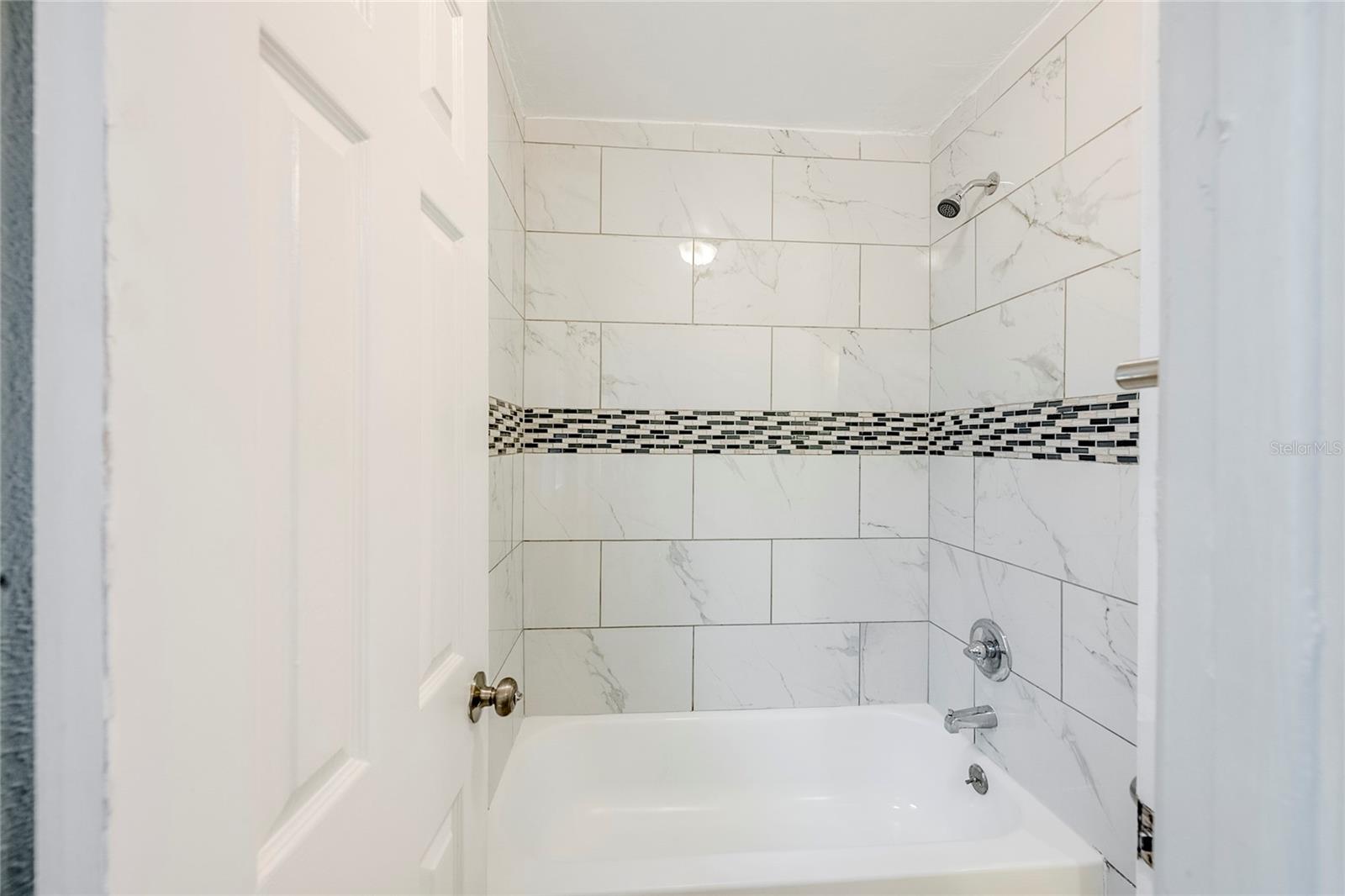 5210 Grandview Dr Property Photo 20