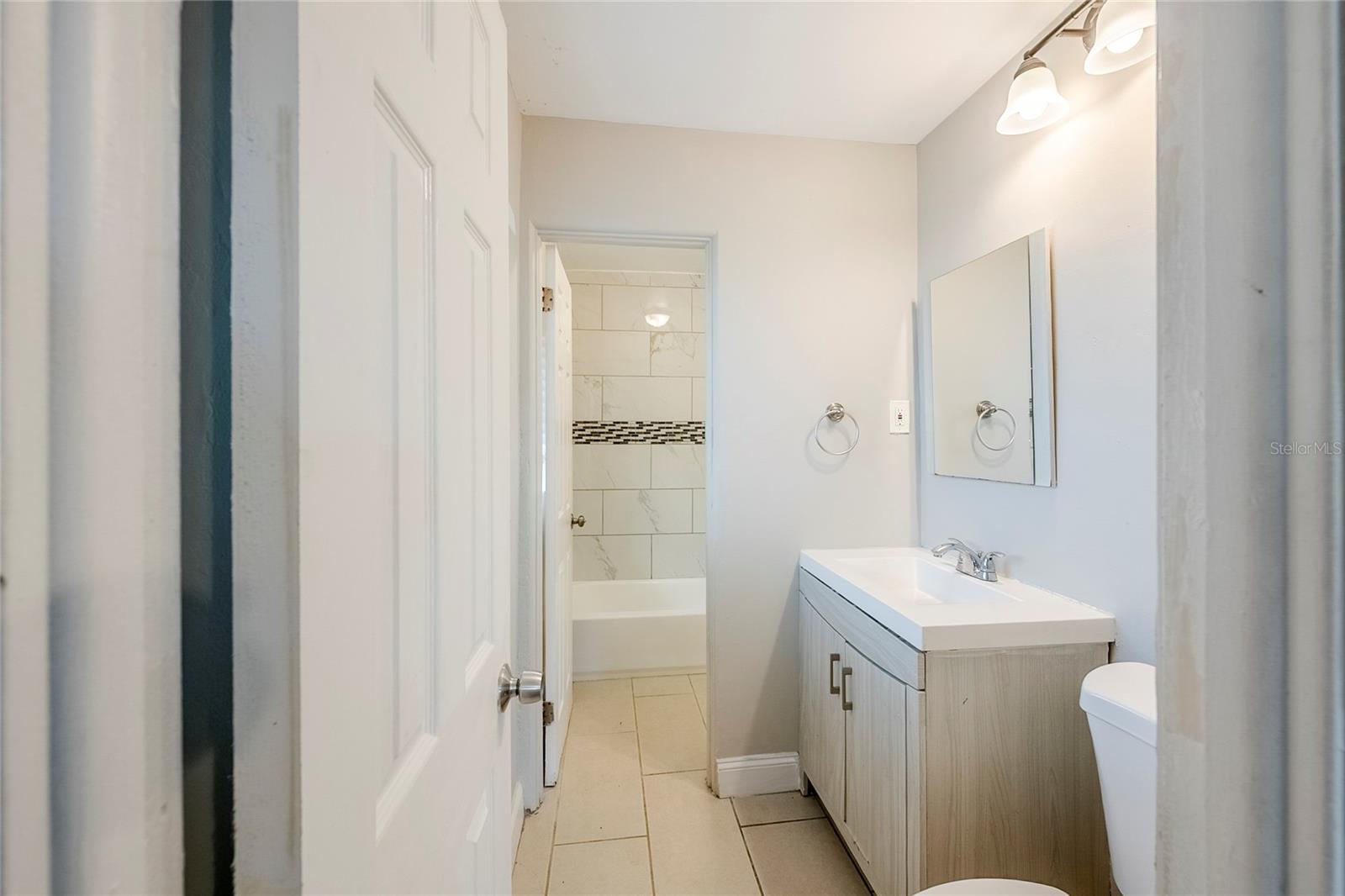 5210 Grandview Dr Property Photo 22