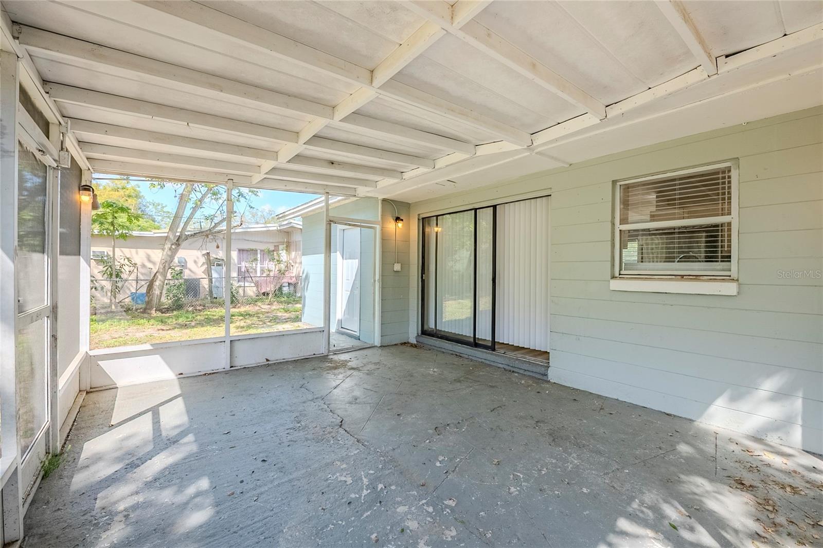 5210 Grandview Dr Property Photo 34