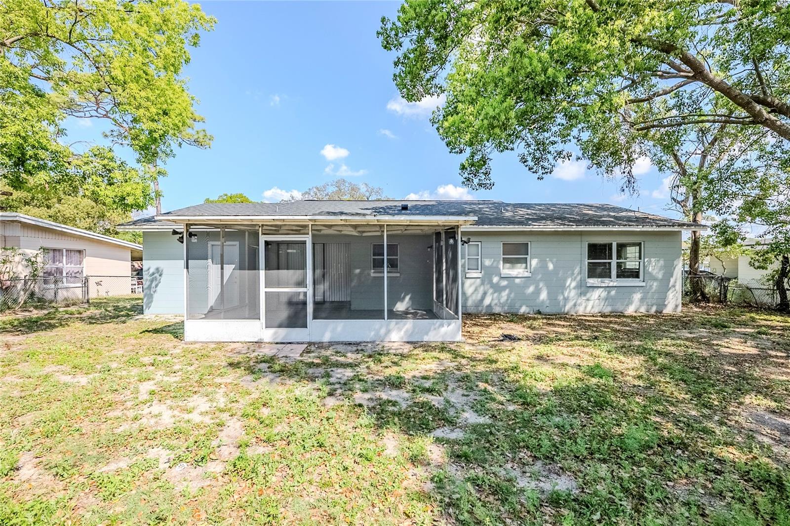 5210 Grandview Dr Property Photo 37