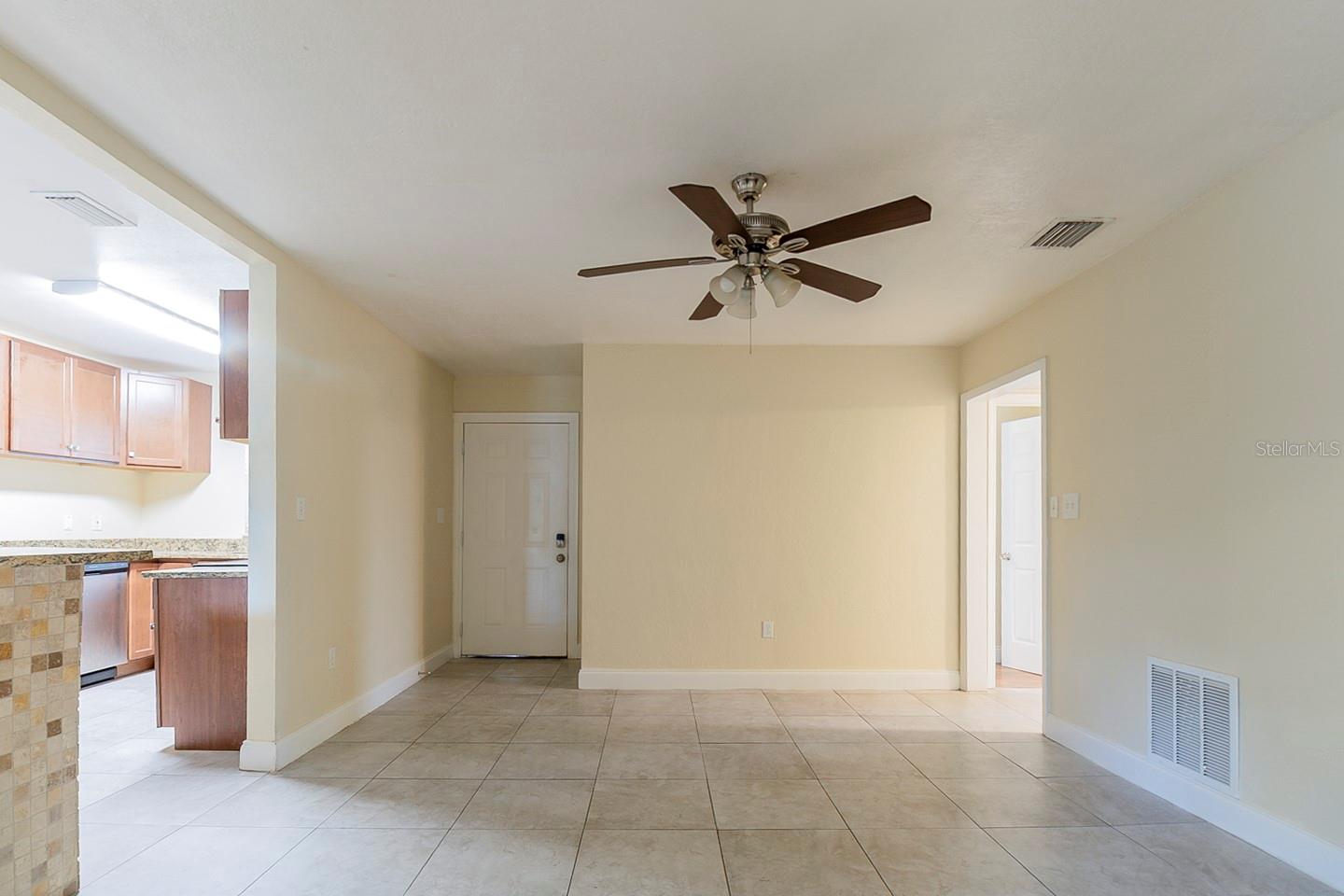 4320 Meadowbrook Ave Property Photo 7