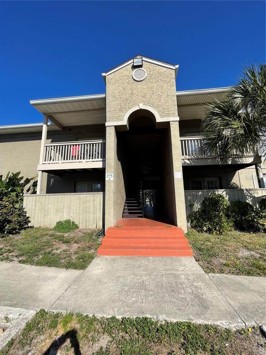 305 Wymore Rd #101 Property Photo
