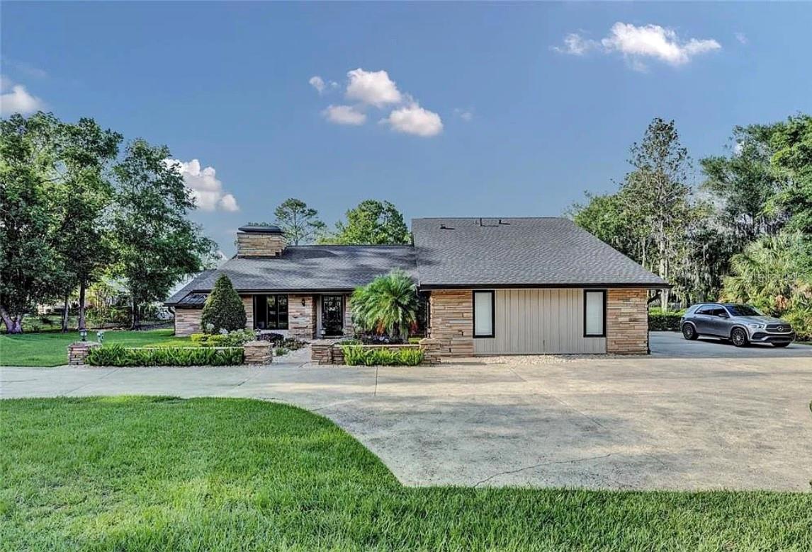 6115 Linneal Beach Dr Property Photo