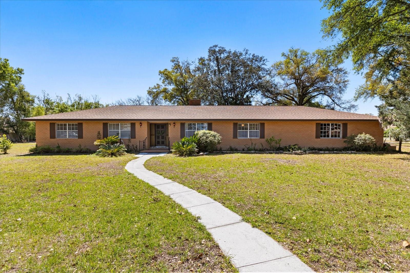 209 Camden Rd Property Photo