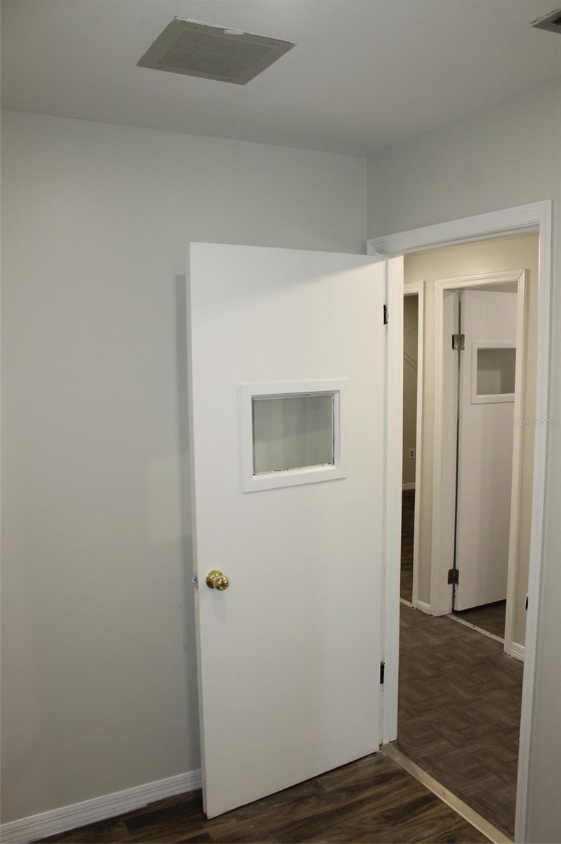 421 Montgomery Rd #125 Property Photo 6