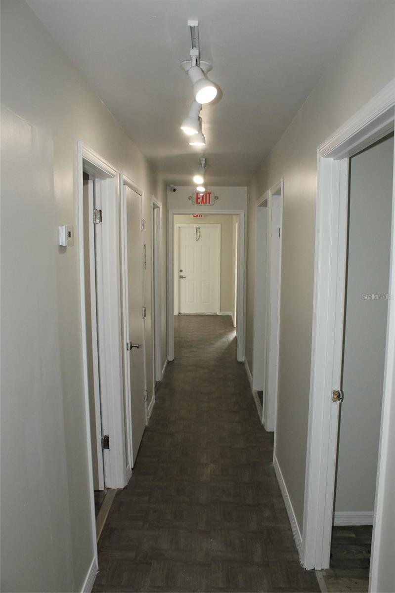 421 Montgomery Rd #125 Property Photo 19