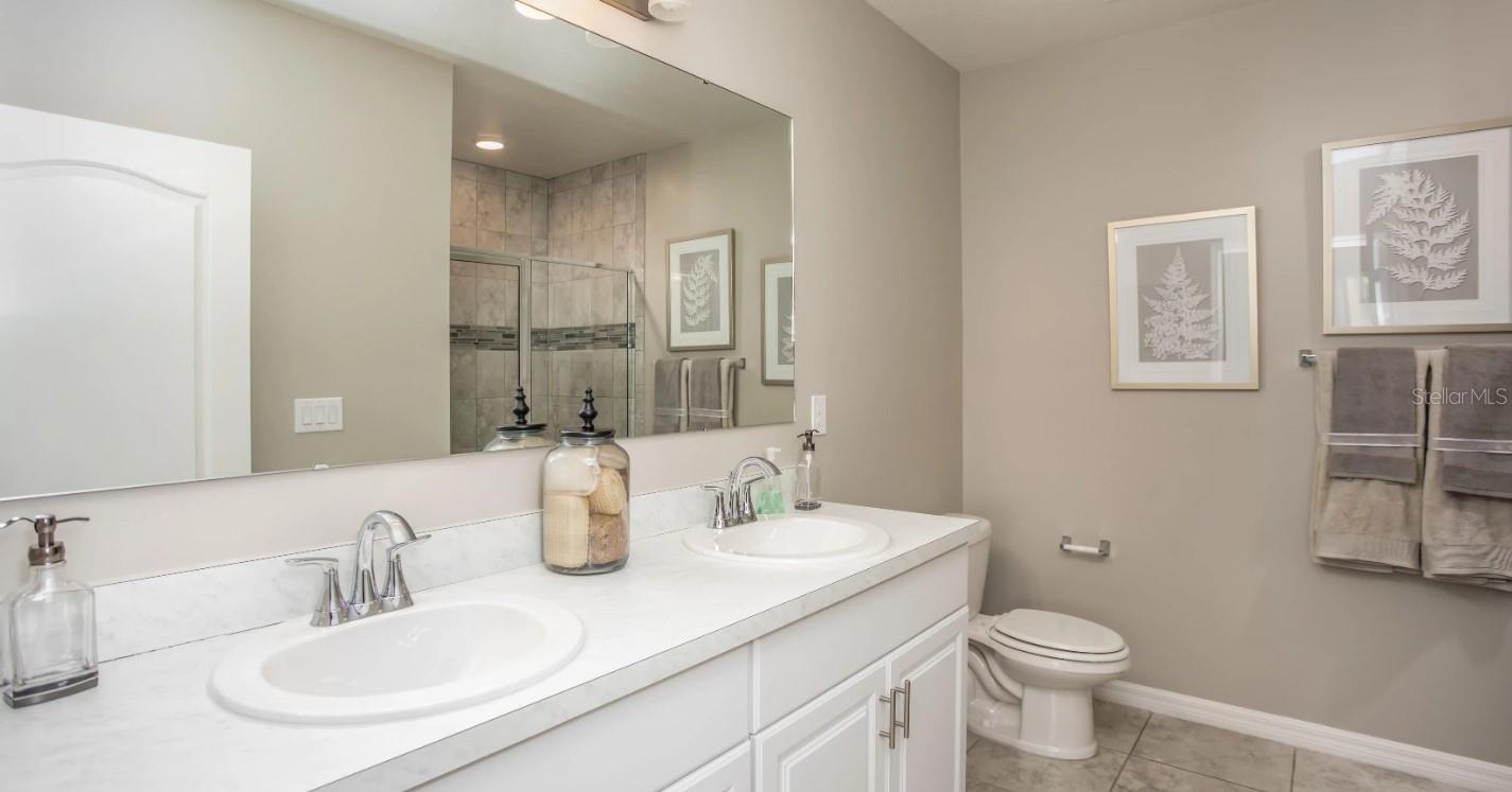 2349 Broadpoint Dr Property Photo 12