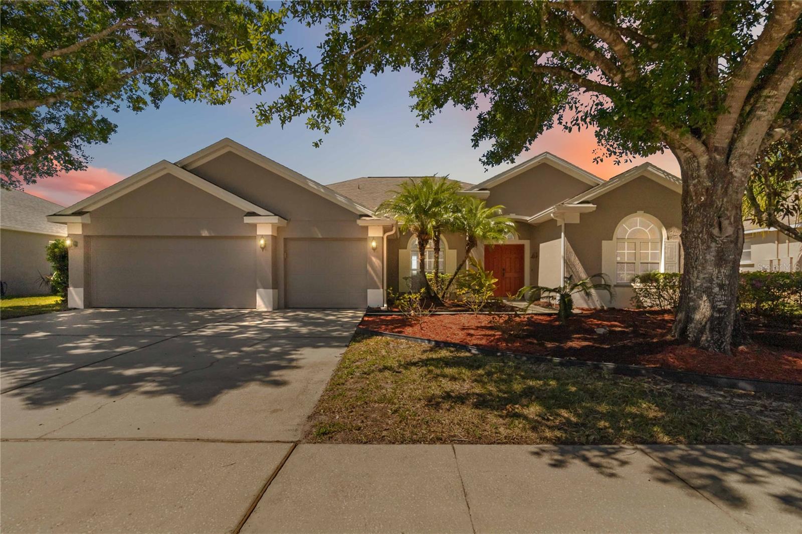 330 Osprey Lakes Cir Property Photo