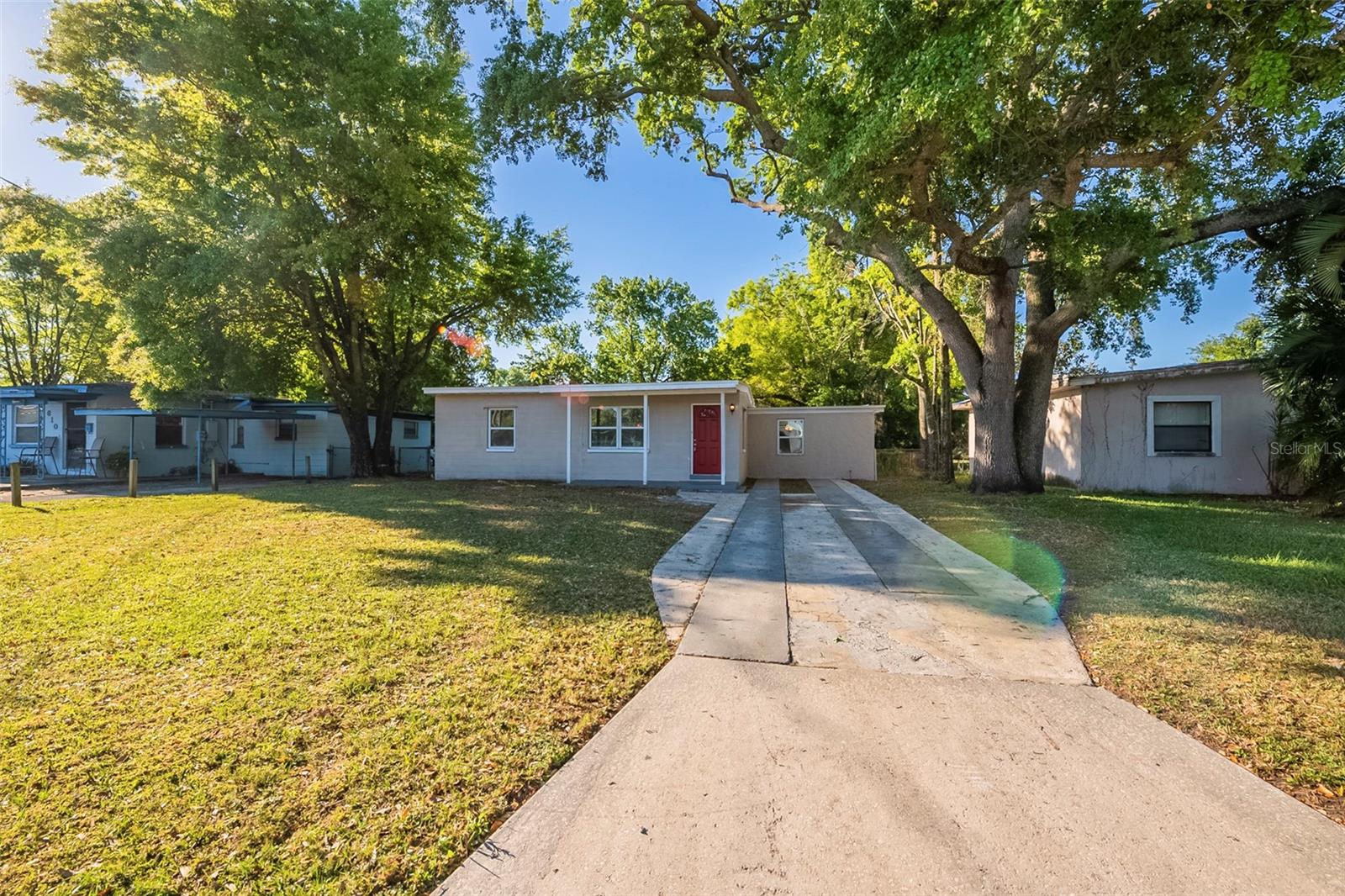616 Conroy St Property Photo