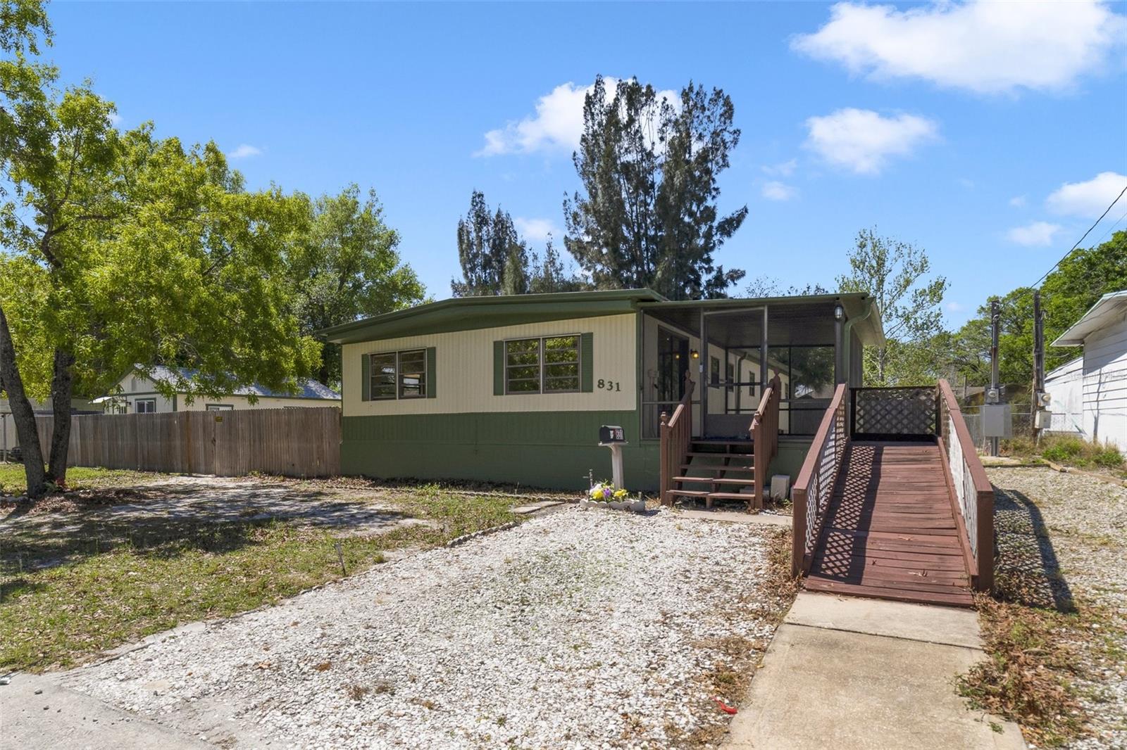 831 Wolf Trl Property Photo