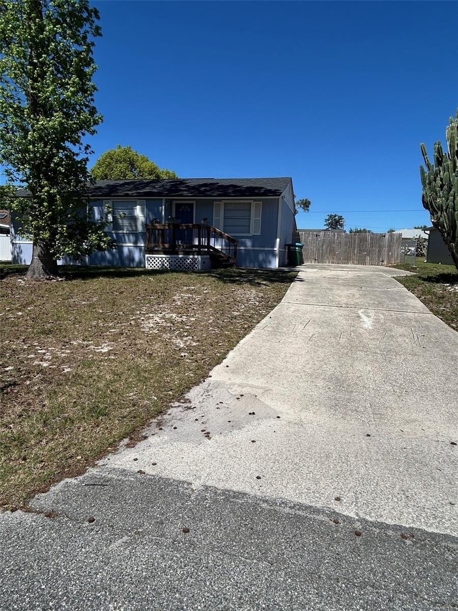 1806 Monticello St Property Photo