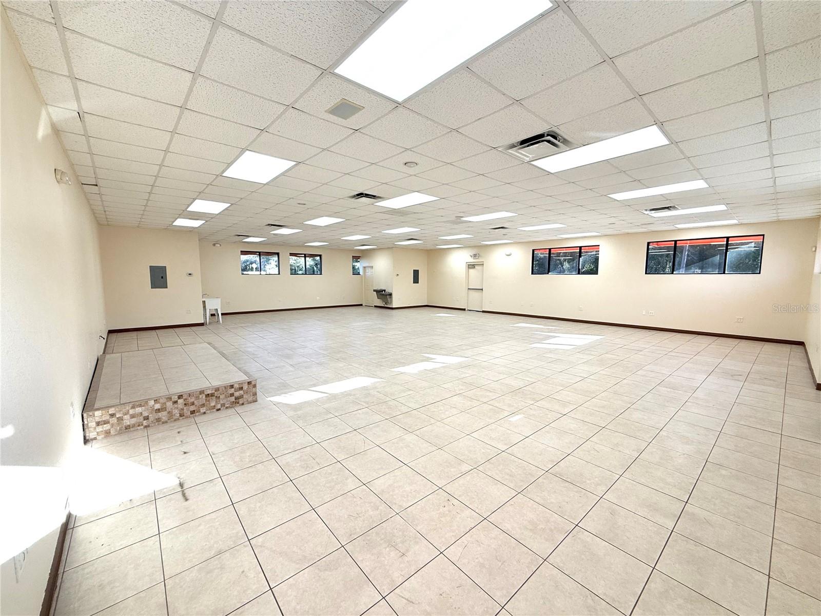 220 Alafaya Woods Blvd #1004 Property Photo 4
