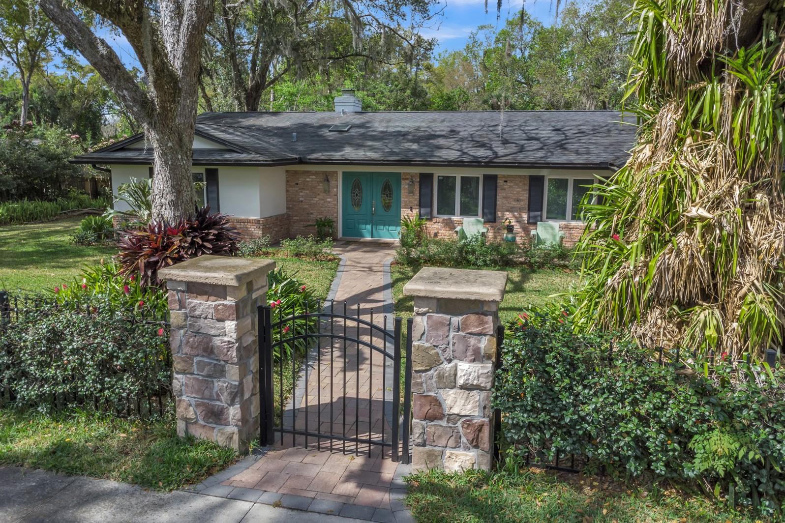 137 Tangerine Ave Property Photo