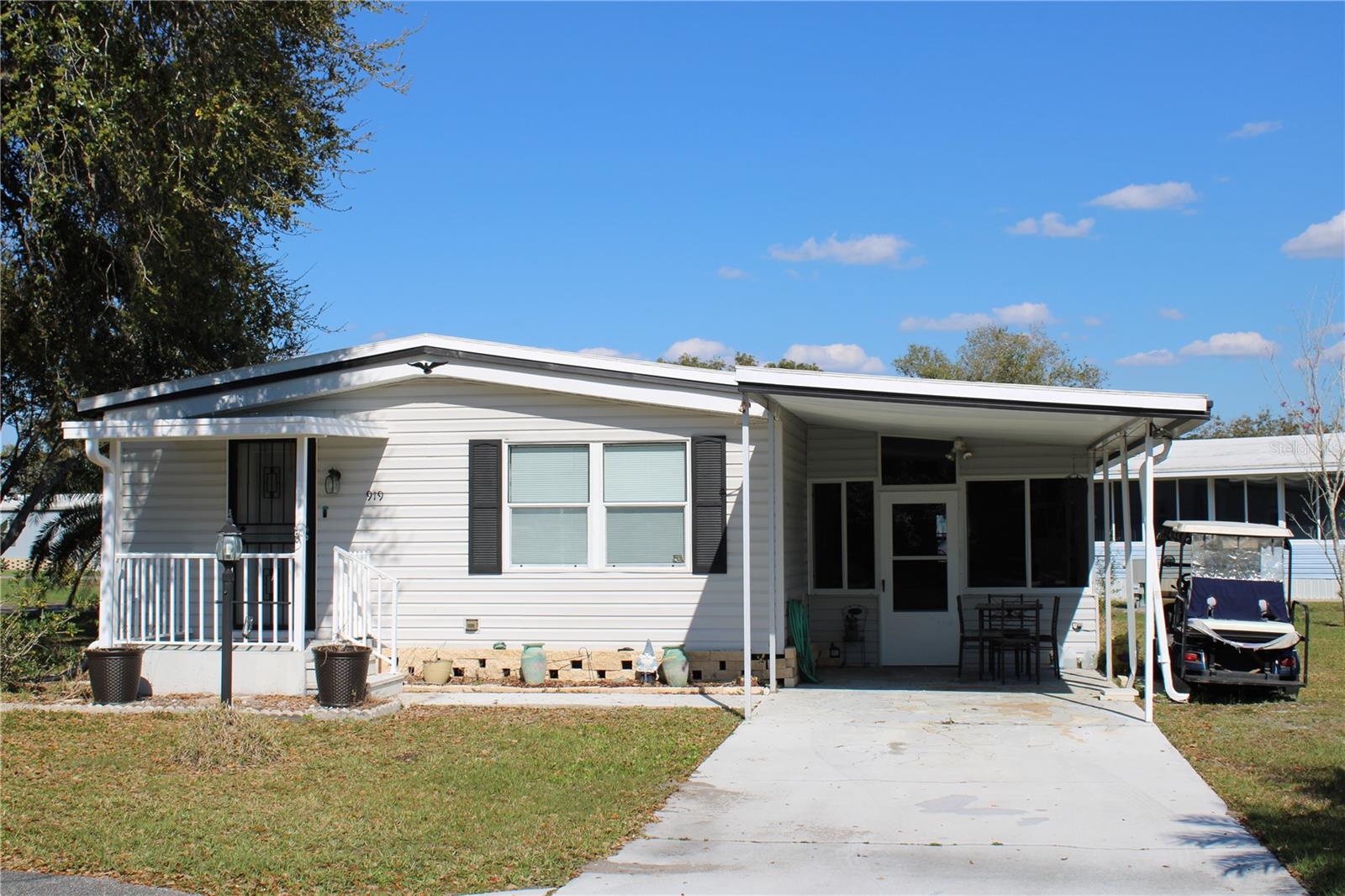 919 Blue Heron Blvd Property Photo