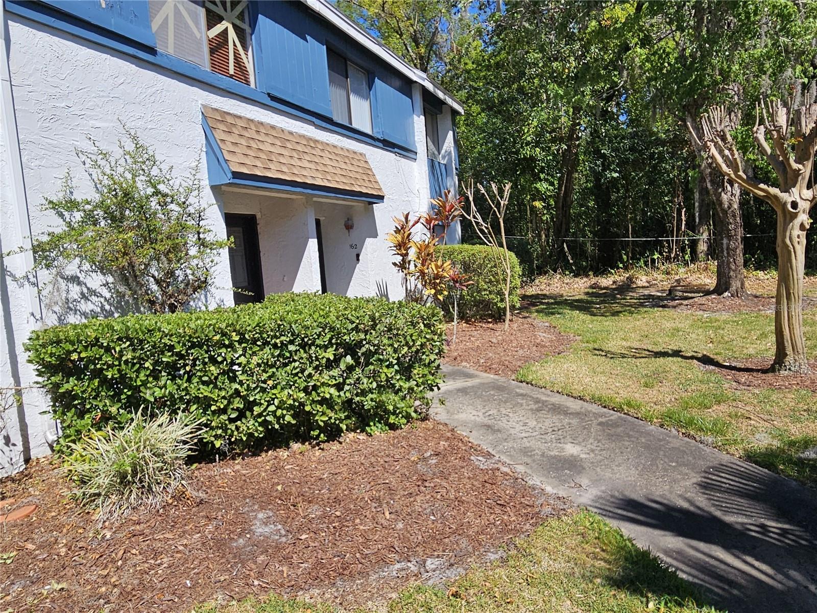 162 Lago Vista Blvd Property Photo
