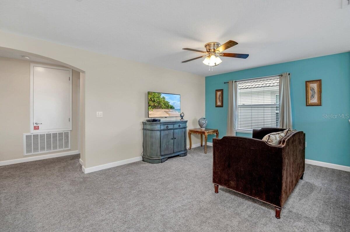 1555 Flange Dr Property Photo 27