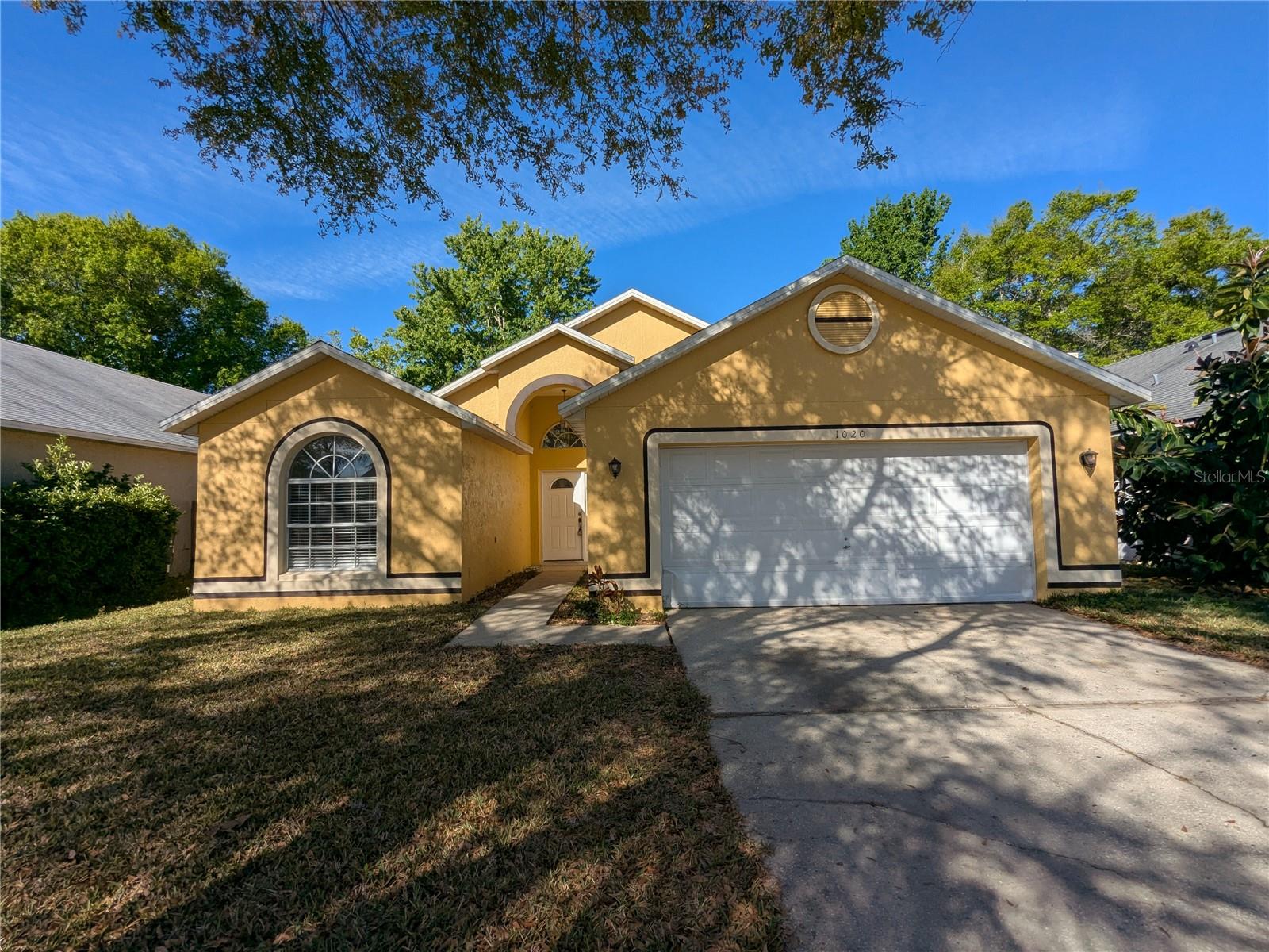 1020 Stonechapel Ct Property Photo