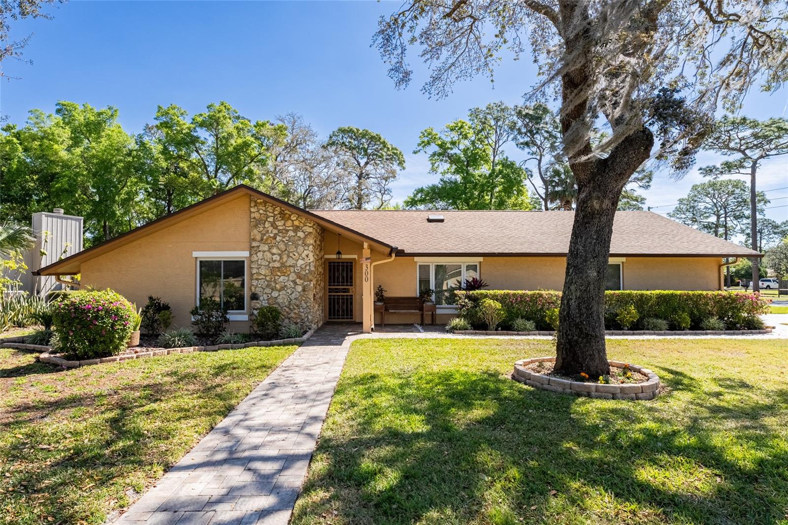 300 Radebaugh Dr Property Photo