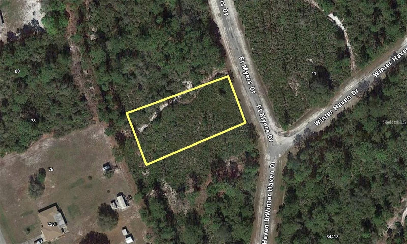 Fort Myers Dr Property Photo