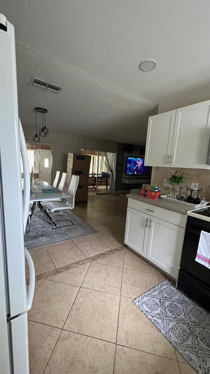 4817 Landover Cir Property Photo 9