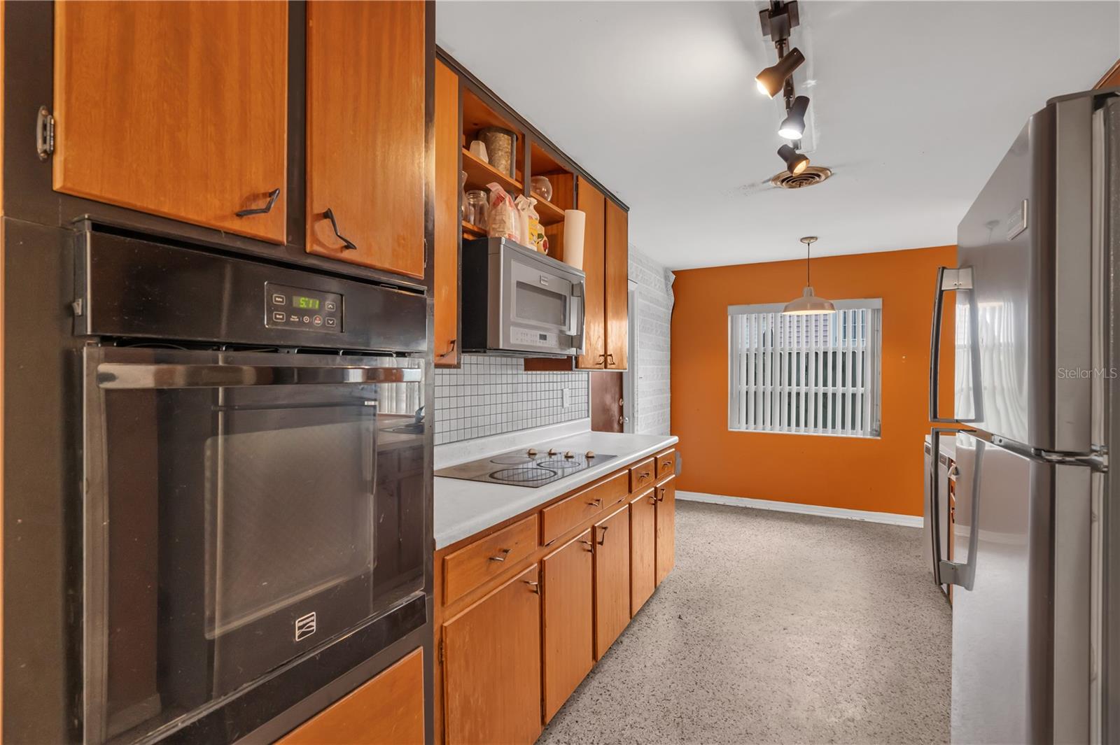 2829 Aloma Ave Property Photo 14