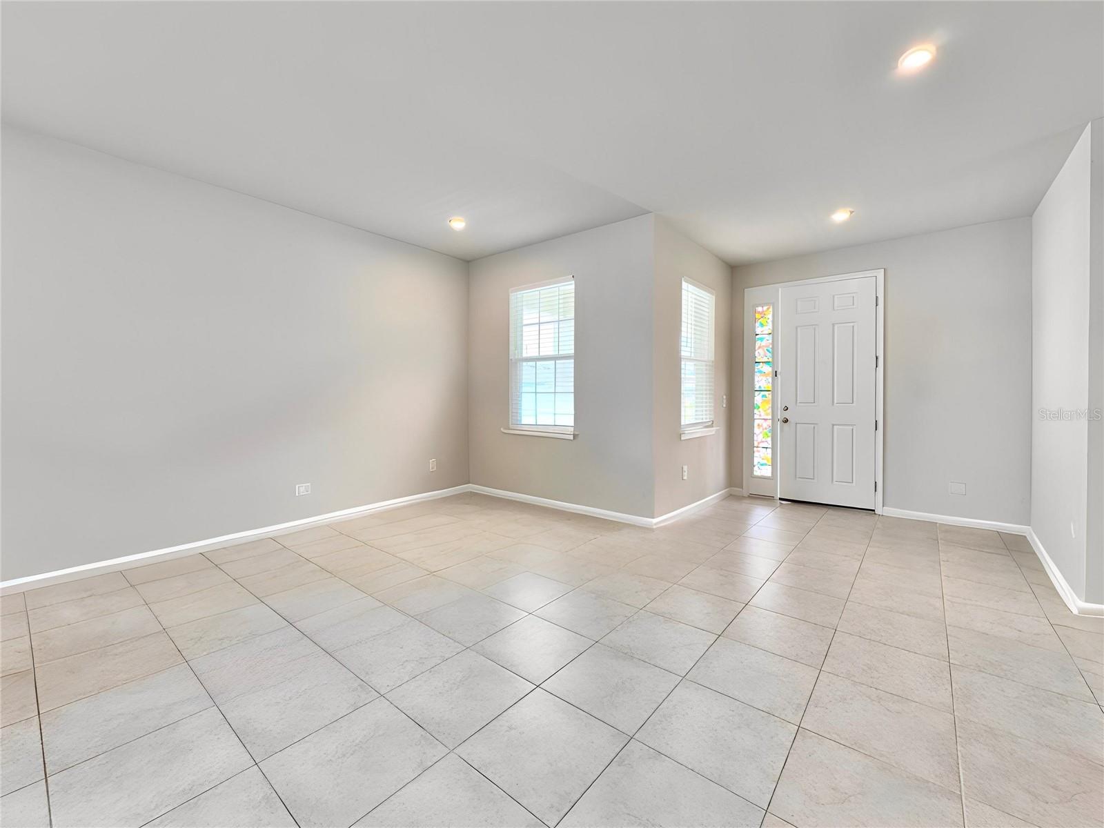 3954 Great Smokey Way Property Photo 11