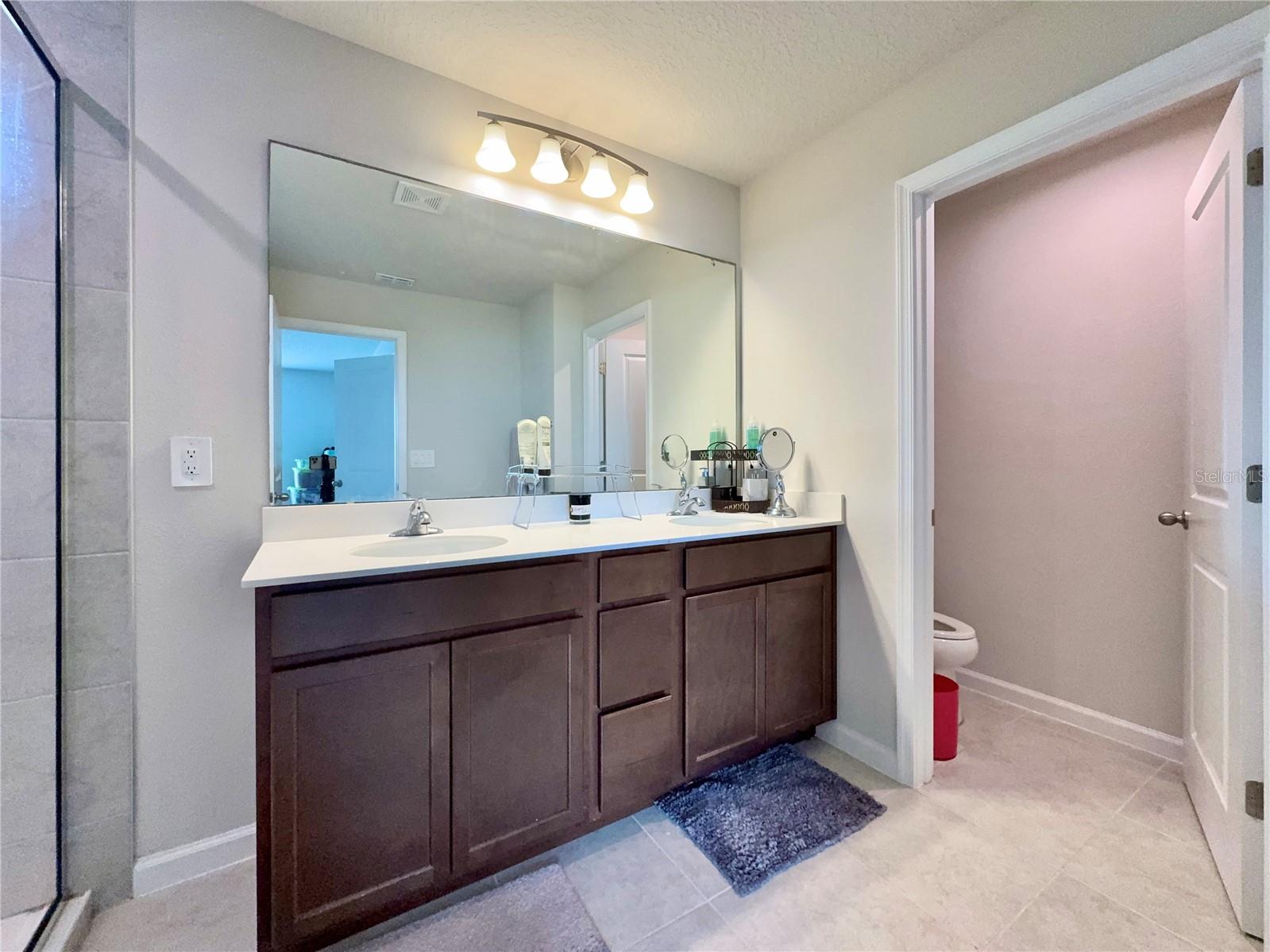 3954 Great Smokey Way Property Photo 15