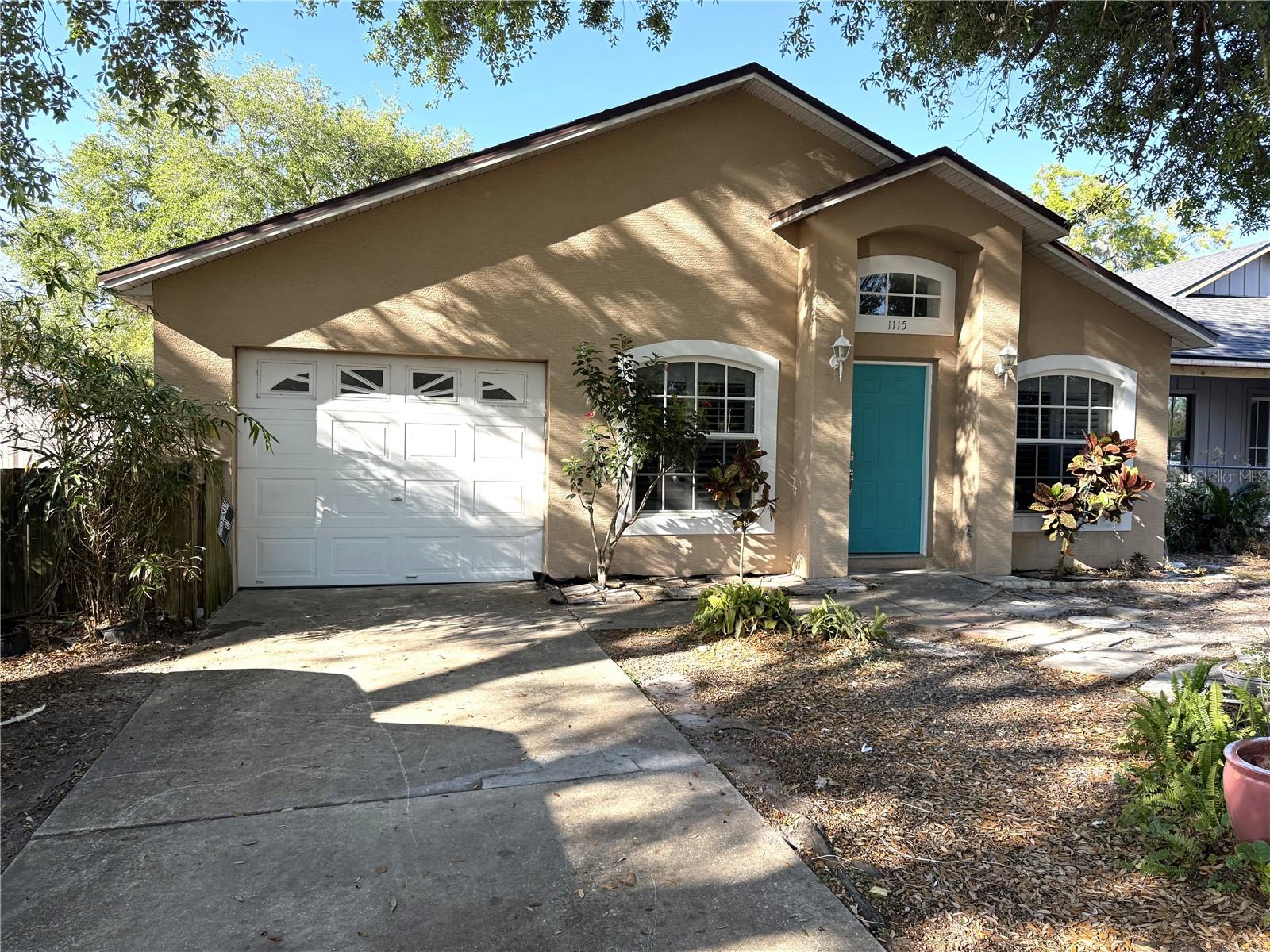 1115 Naples Dr Property Photo