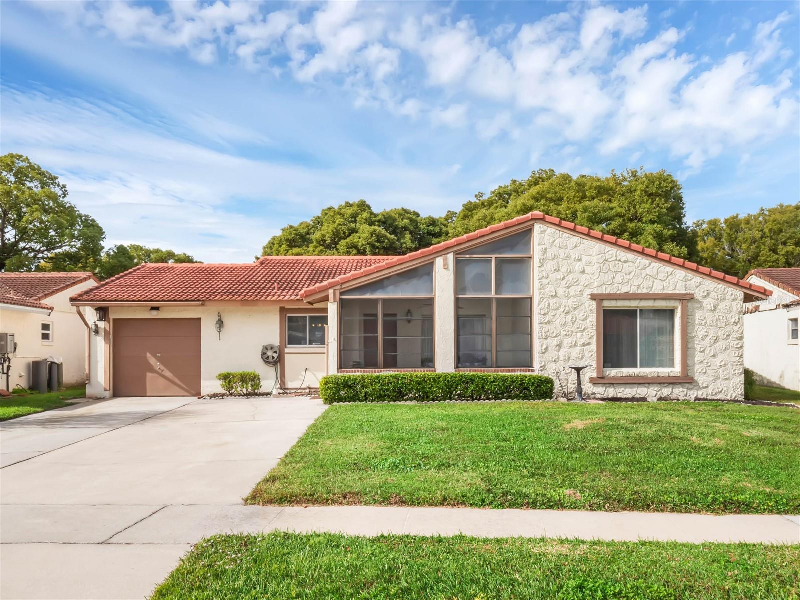 10607 Whitman Cir Property Photo