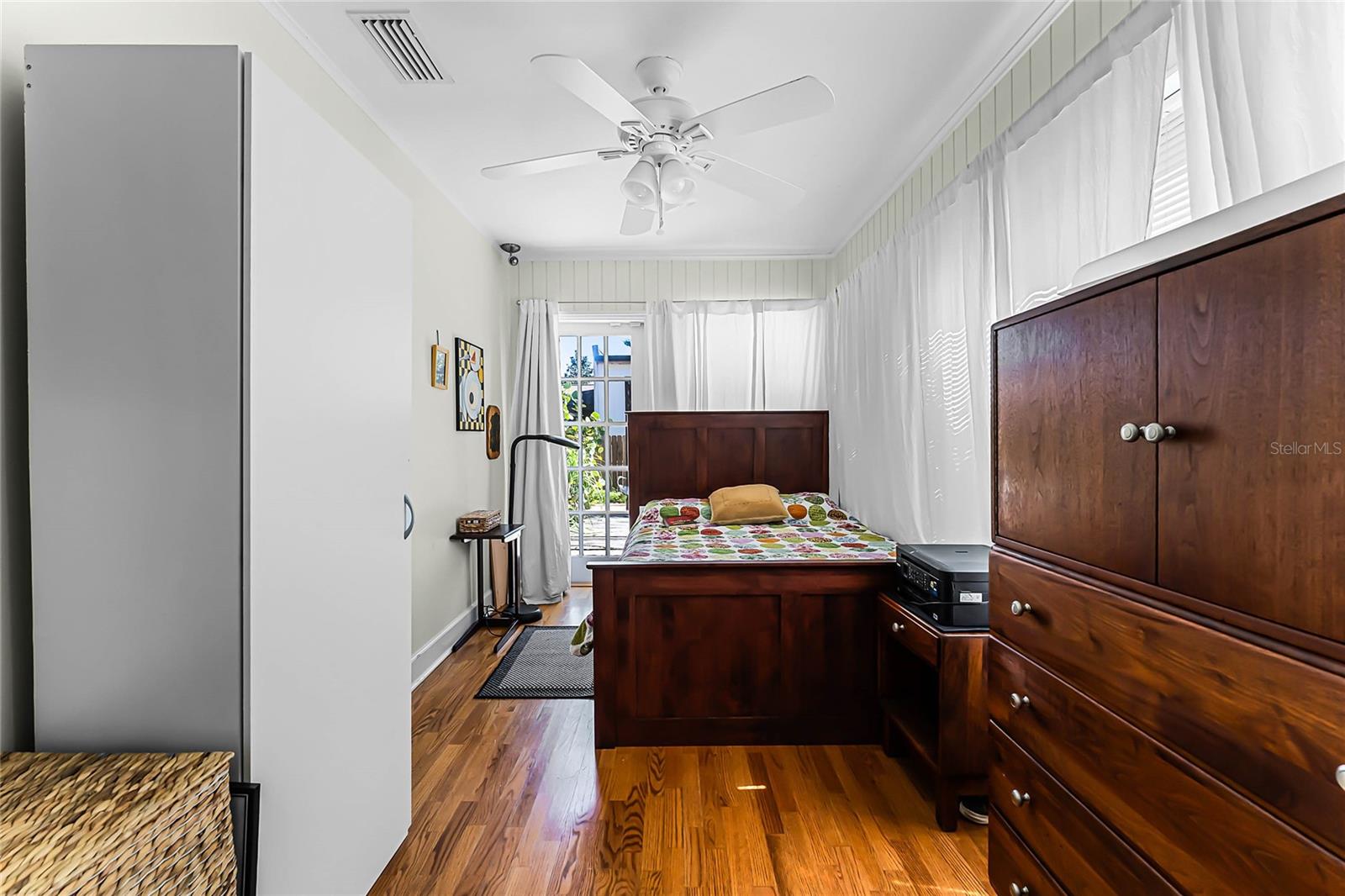 1564 Cavendish Rd Property Photo 11