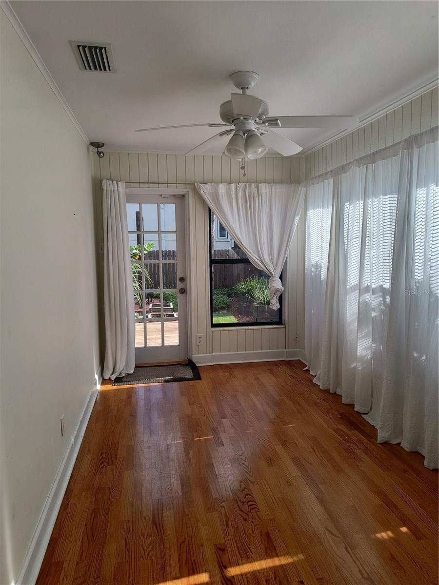 1564 Cavendish Rd Property Photo 25