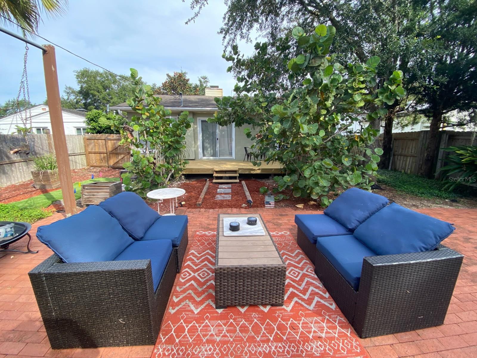 1564 Cavendish Rd Property Photo 34